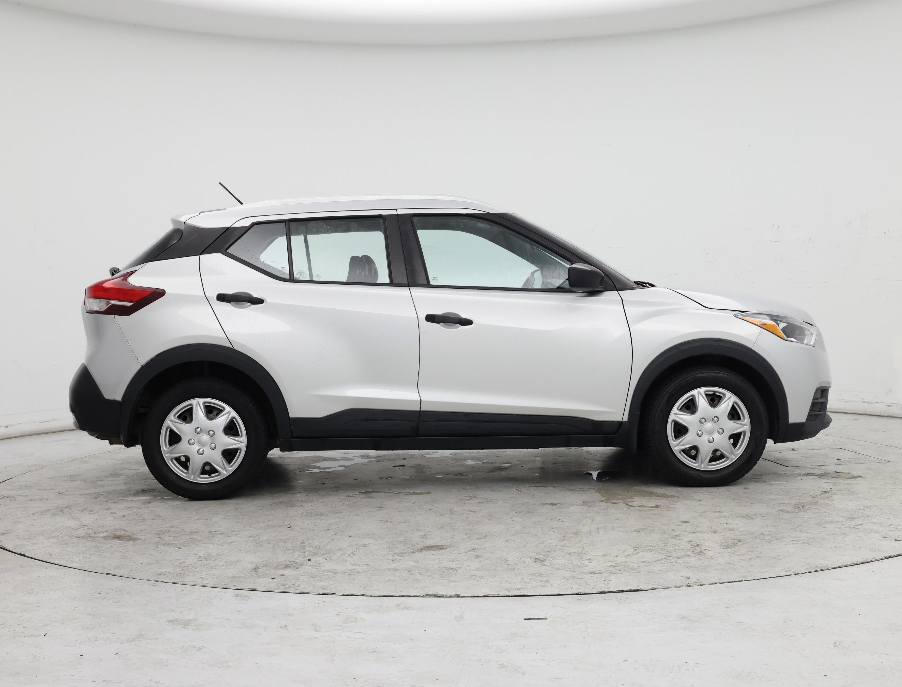 Thumbnail: 2018 Nissan Kicks - 7