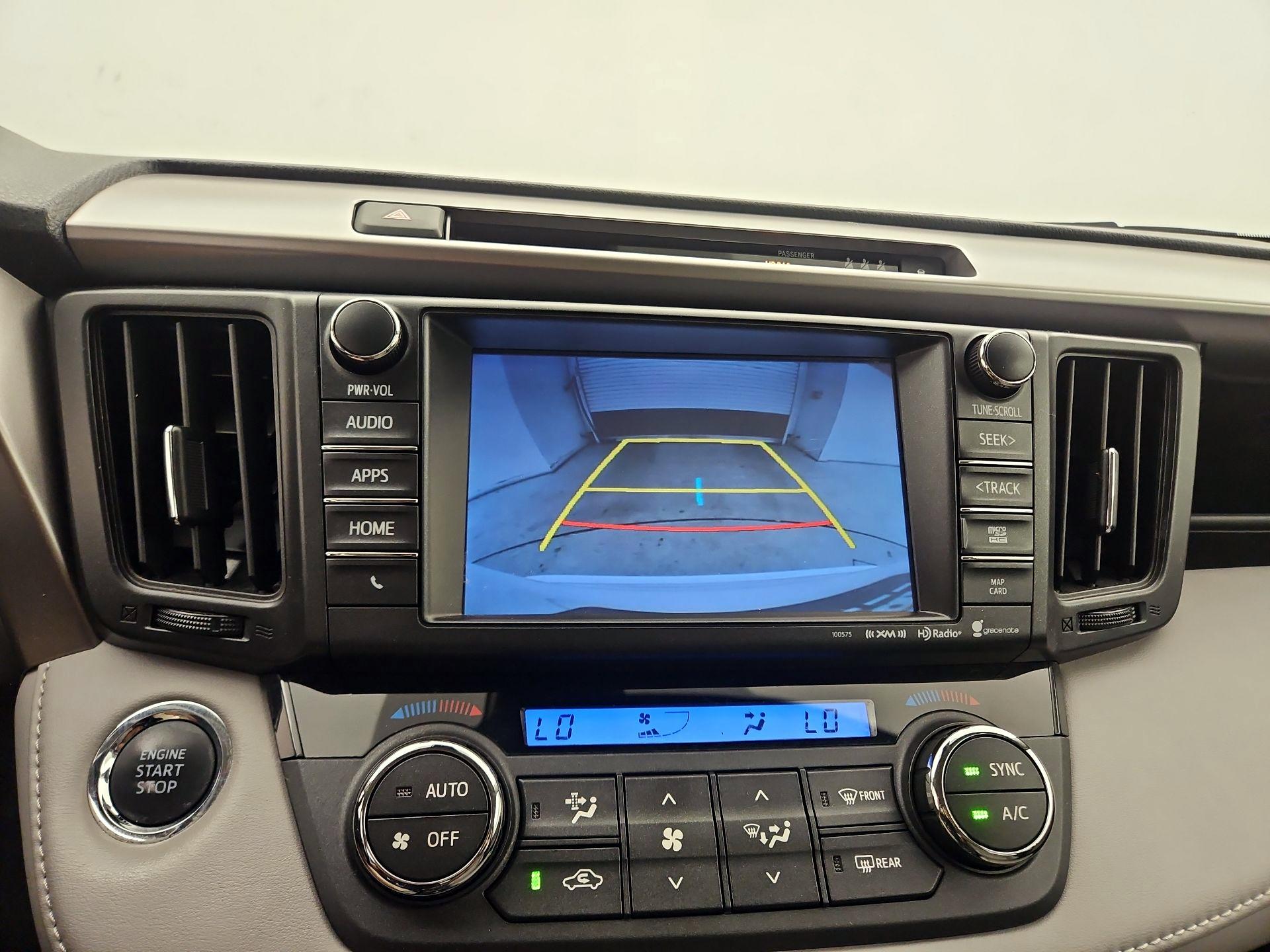 Thumbnail: 2018 Toyota RAV4 - 14