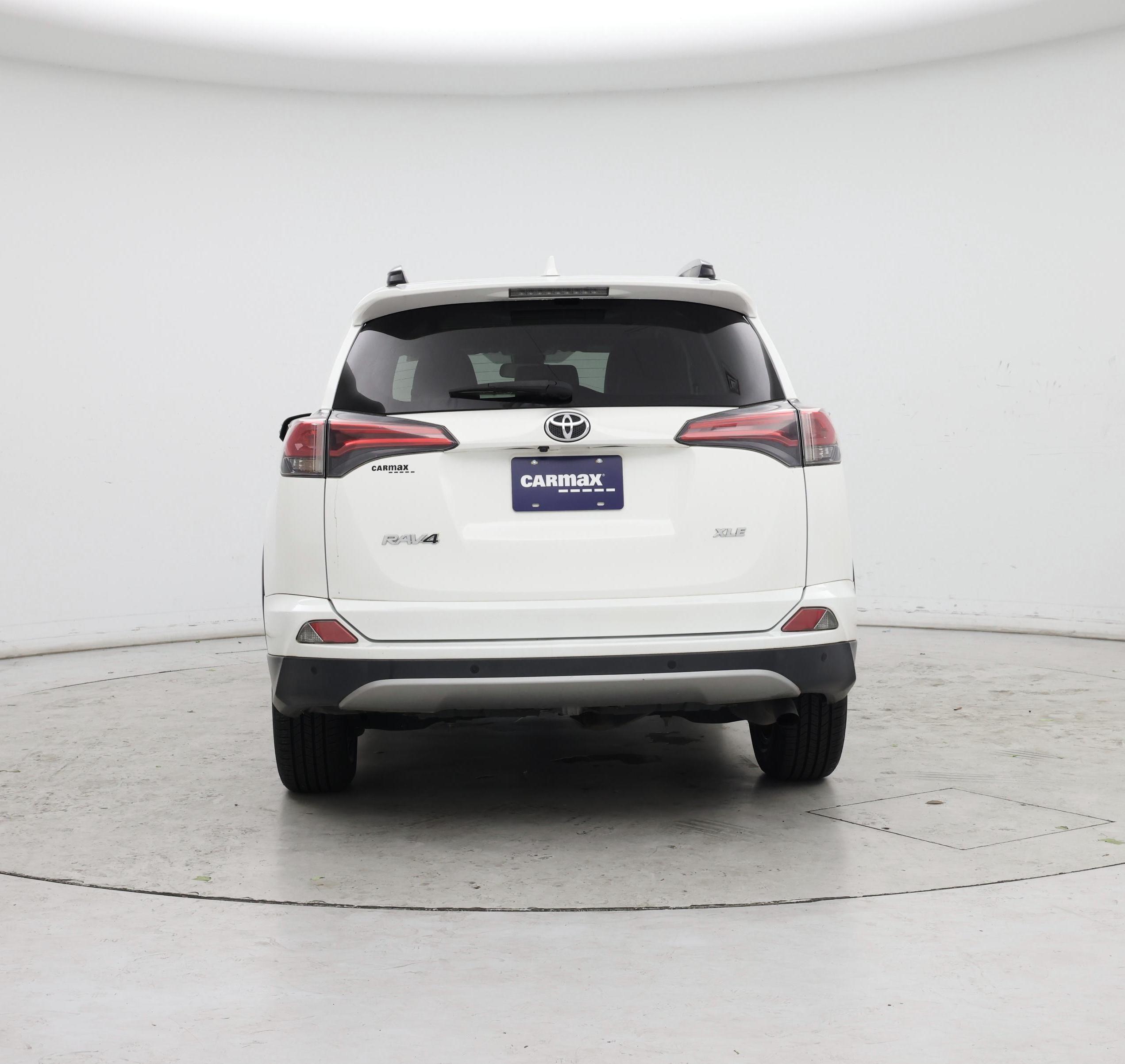 Thumbnail: 2018 Toyota RAV4 - 6