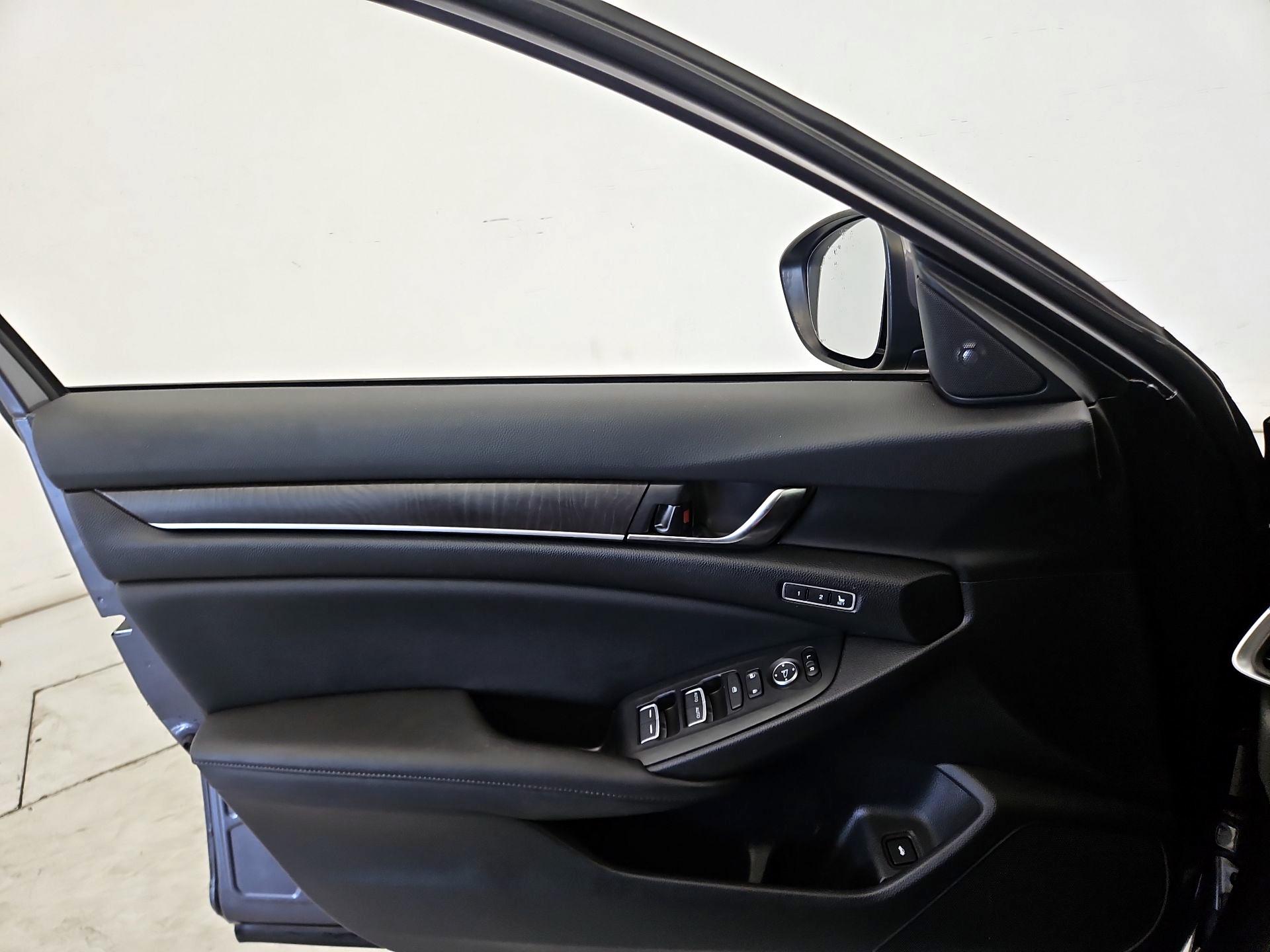 Thumbnail: 2020 Honda Accord - 12
