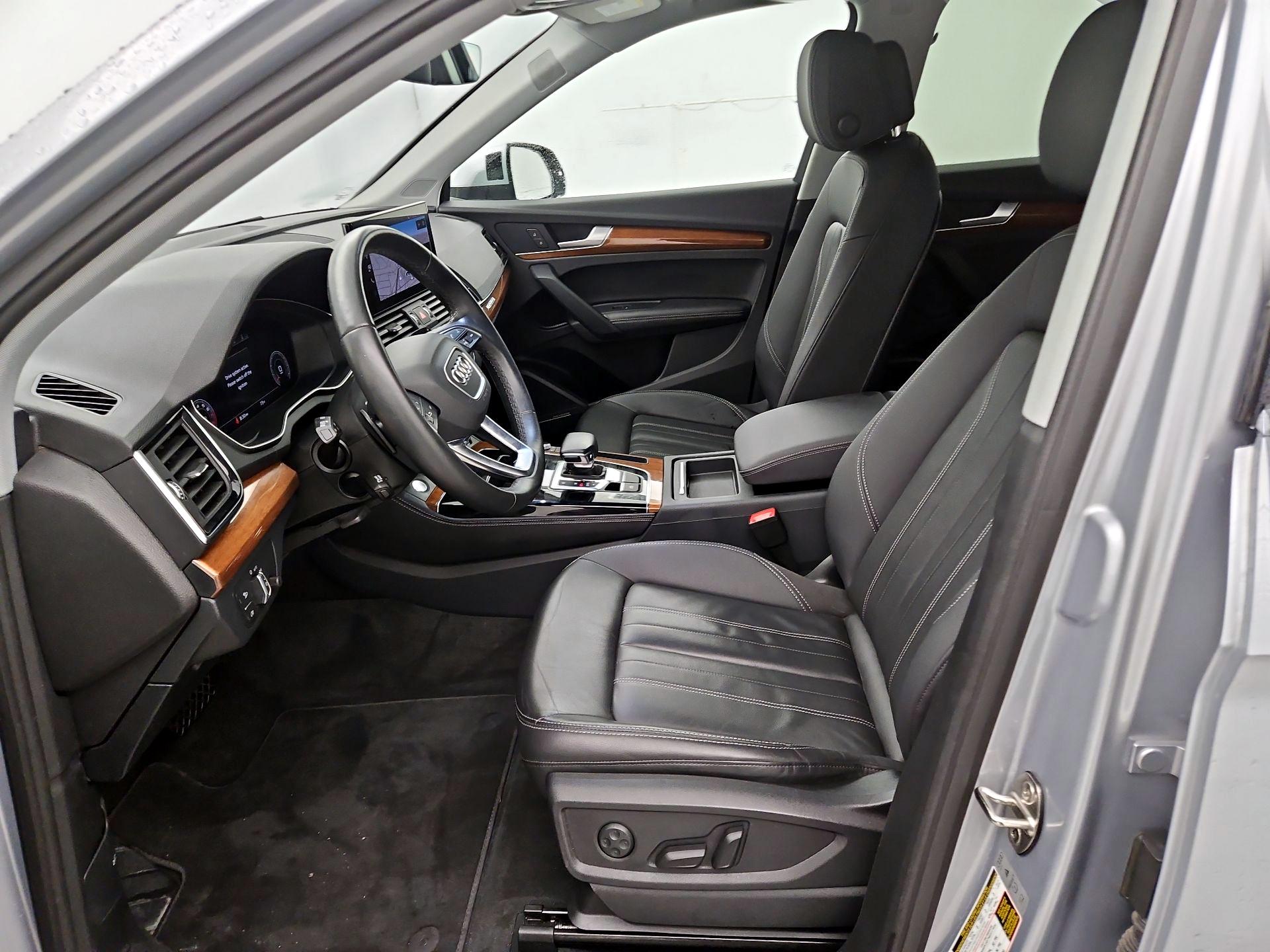 Thumbnail: 2022 Audi Q5 - 11