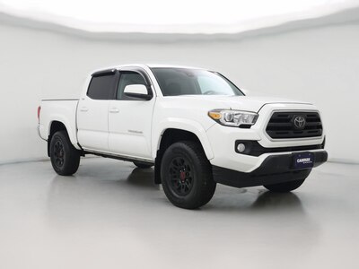 White 2018 Toyota Tacoma SR5