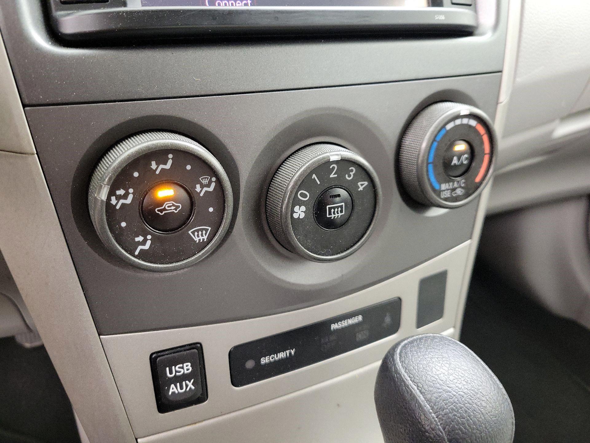 Thumbnail: 2013 Toyota Corolla - 15
