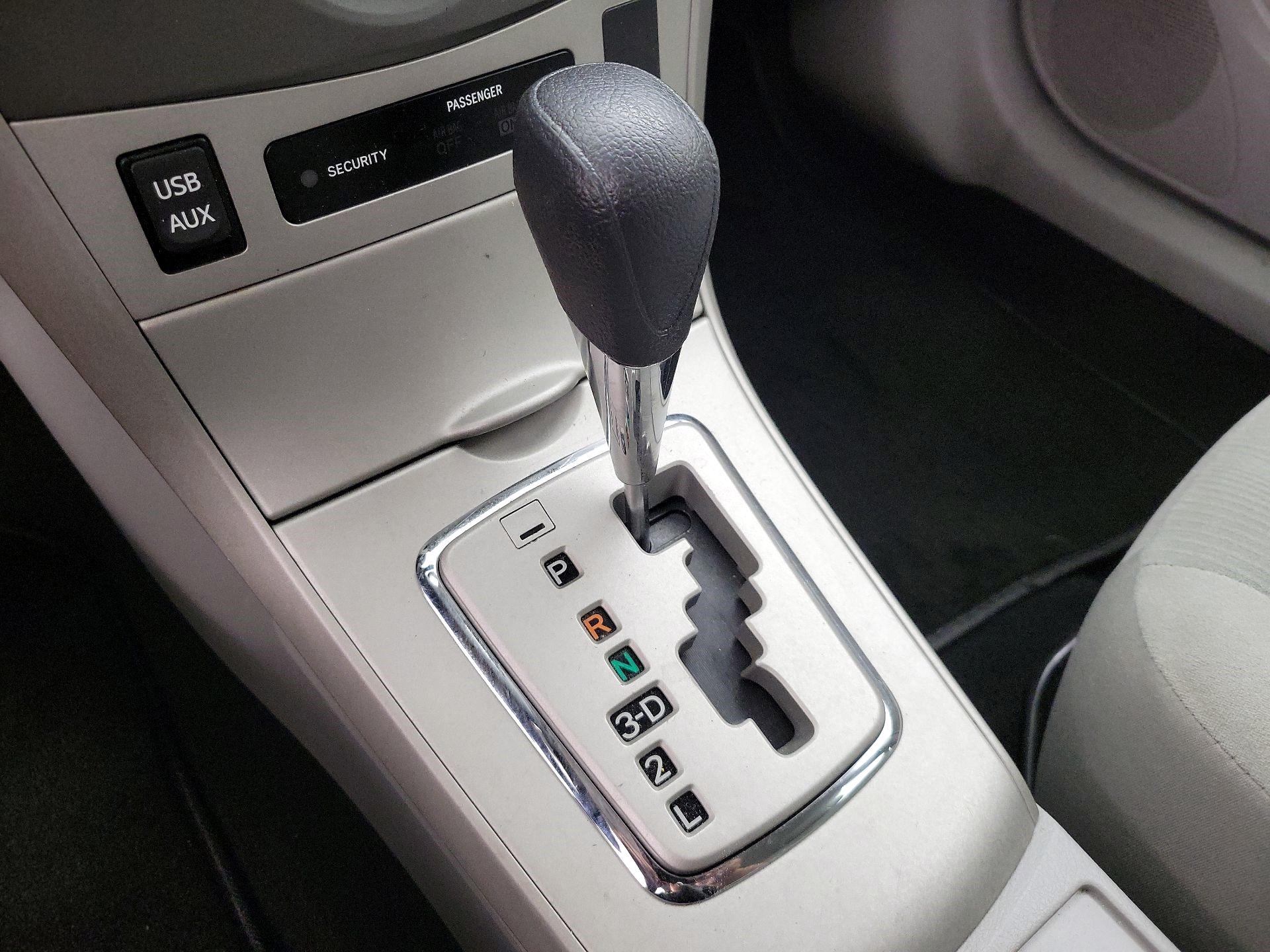 Thumbnail: 2013 Toyota Corolla - 16