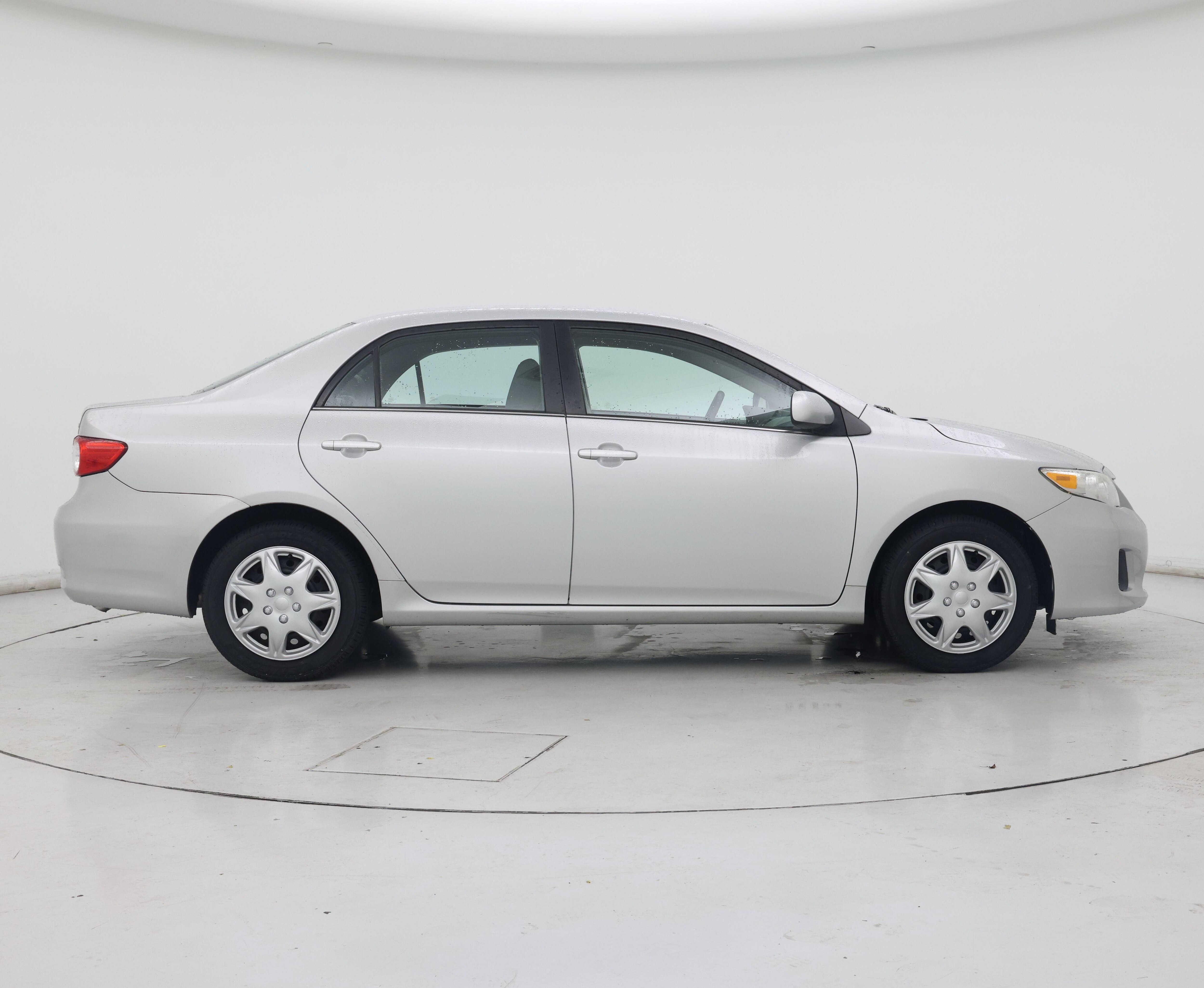 Thumbnail: 2013 Toyota Corolla - 7