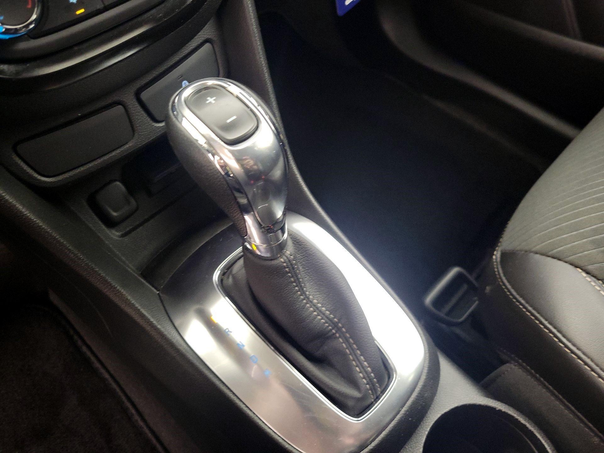 Thumbnail: 2014 Buick Encore - 15
