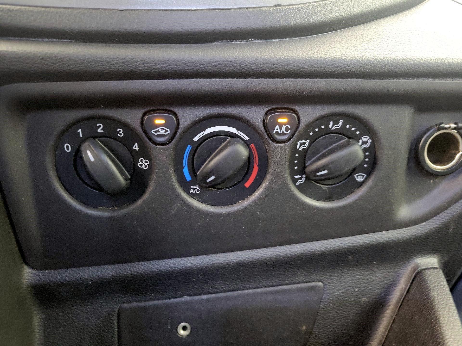 Thumbnail: 2019 Ford Transit Series - 13