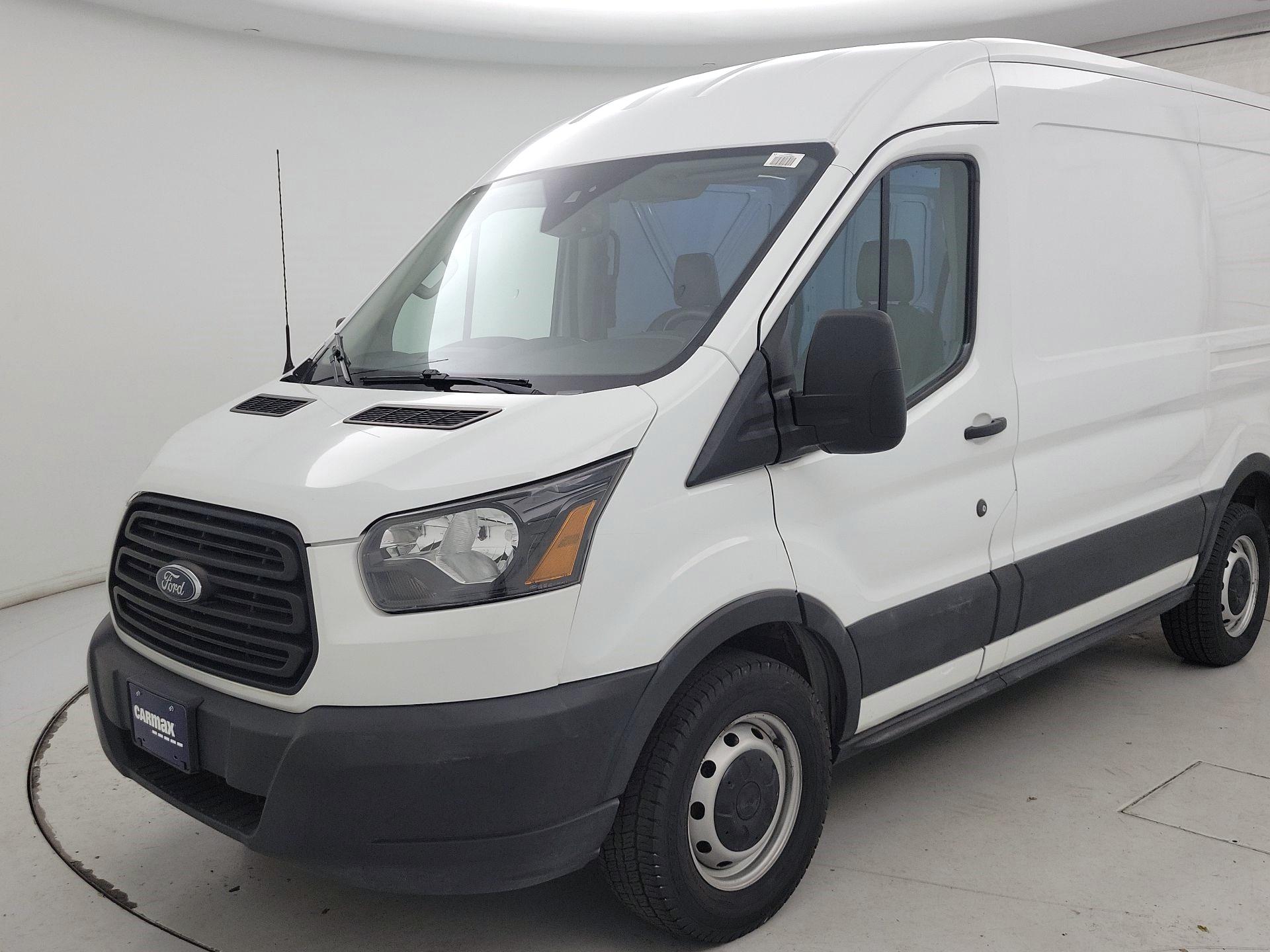 Thumbnail: 2019 Ford Transit Series - 3