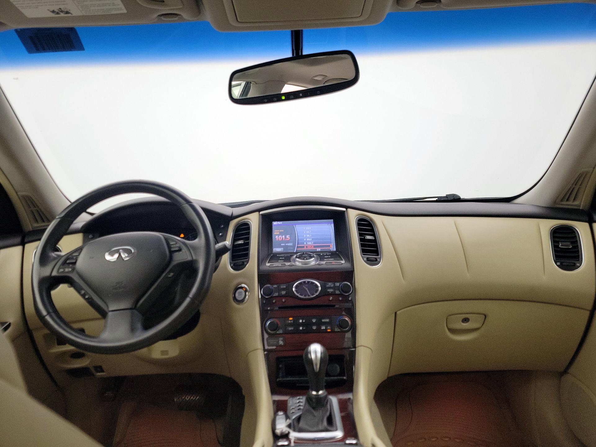 Thumbnail: 2017 INFINITI QX50 - 9