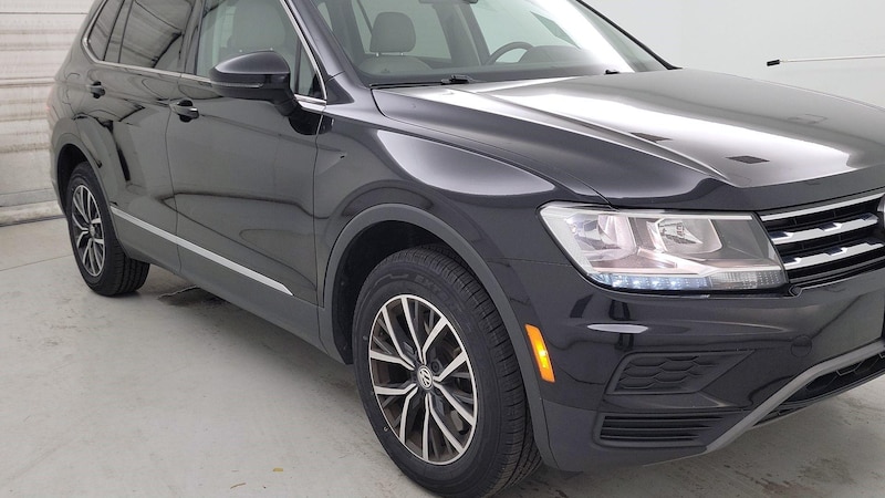 2020 Volkswagen Tiguan SE Hero Image