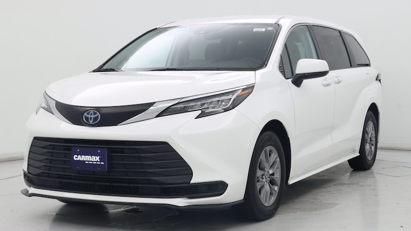 2022 Toyota Sienna LE 4