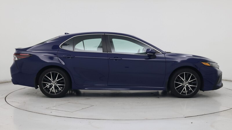 2023 Toyota Camry SE 7