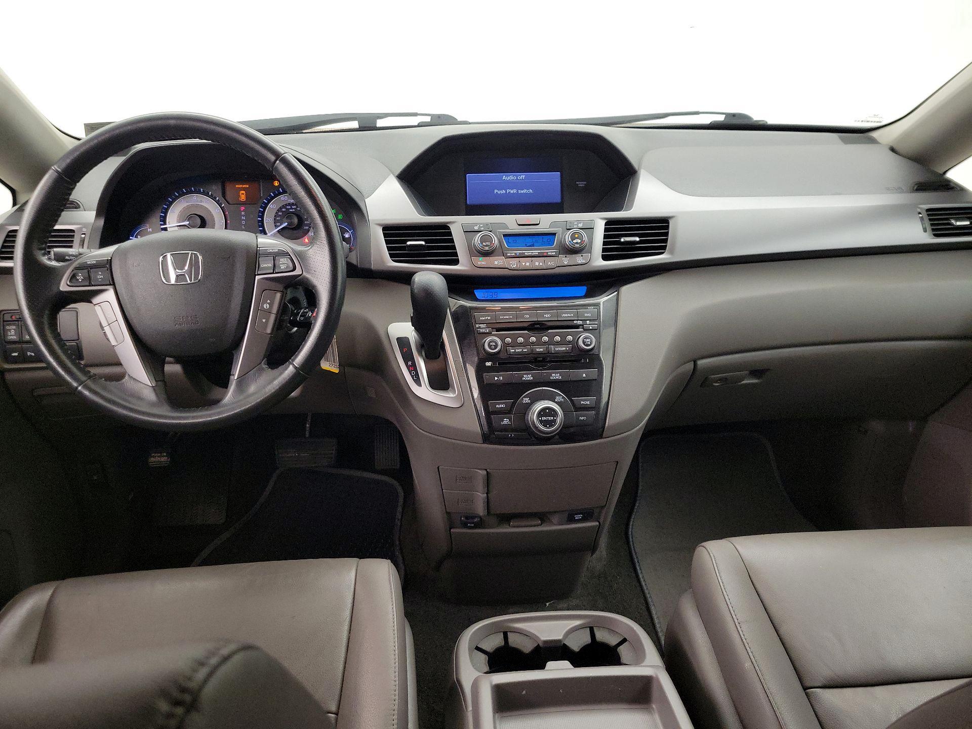 Thumbnail: 2013 Honda Odyssey - 9