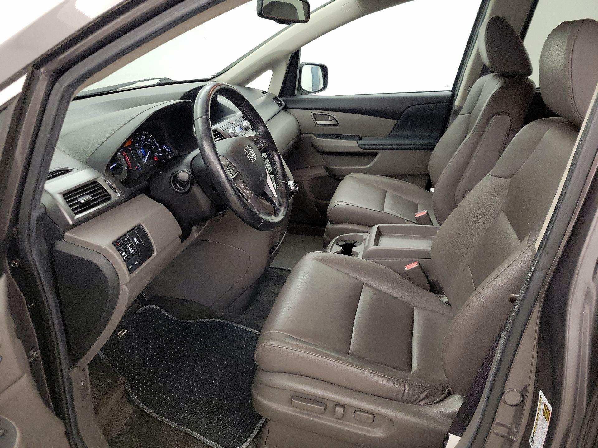 Thumbnail: 2013 Honda Odyssey - 11