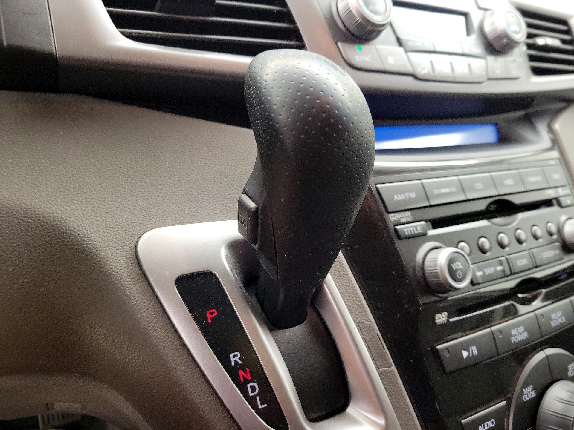 Thumbnail: 2013 Honda Odyssey - 18