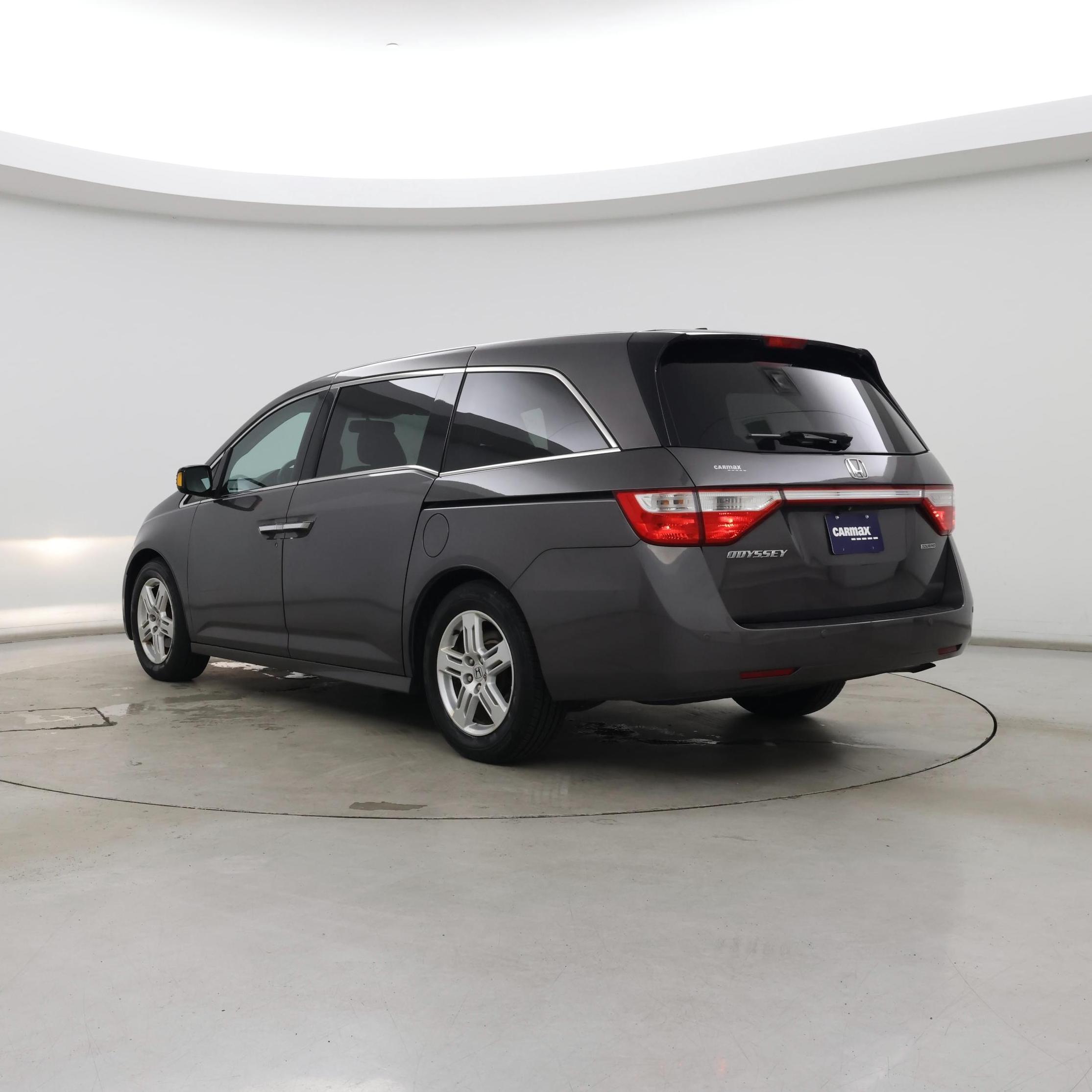 Thumbnail: 2013 Honda Odyssey - 2