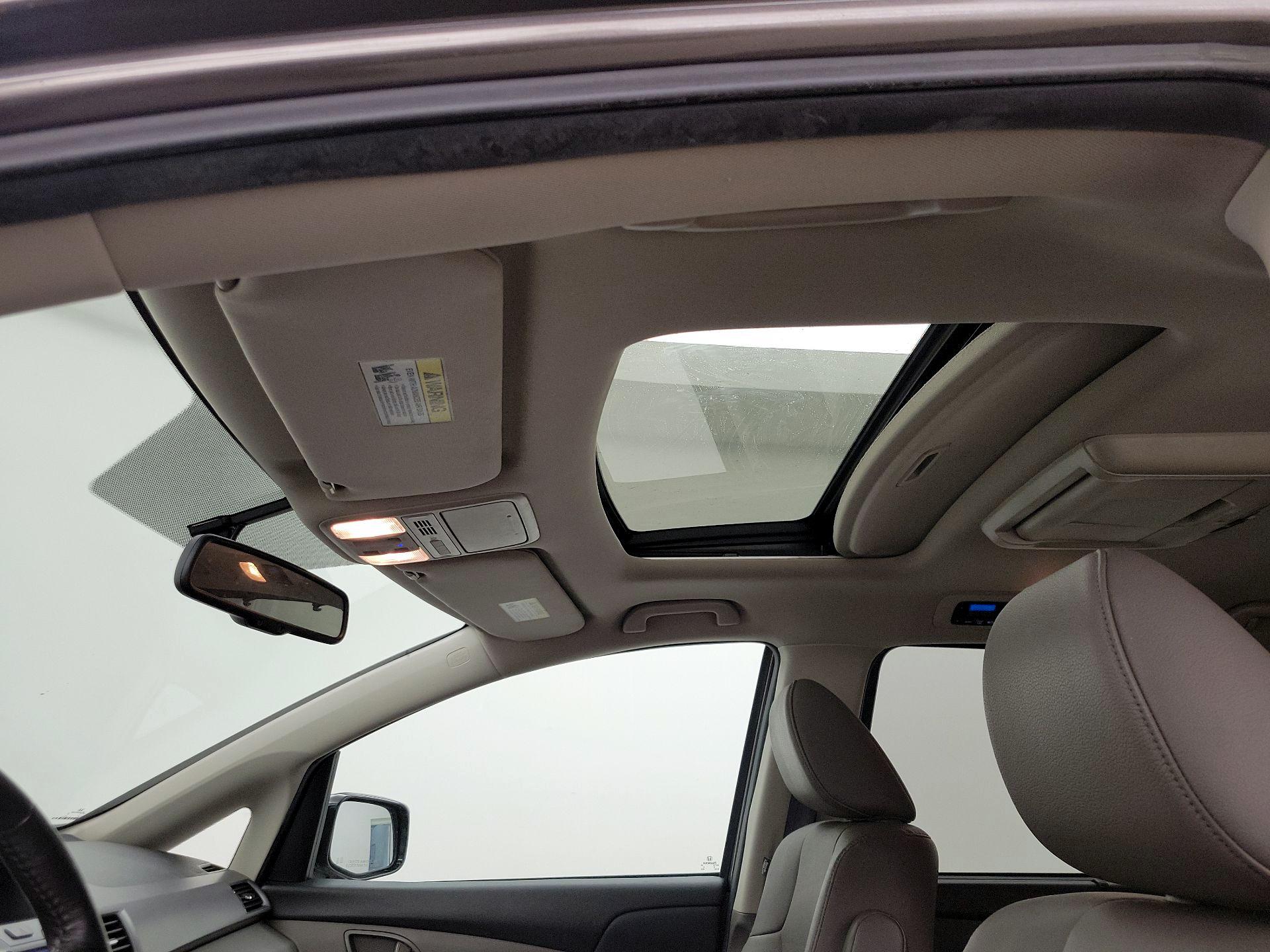 Thumbnail: 2013 Honda Odyssey - 20