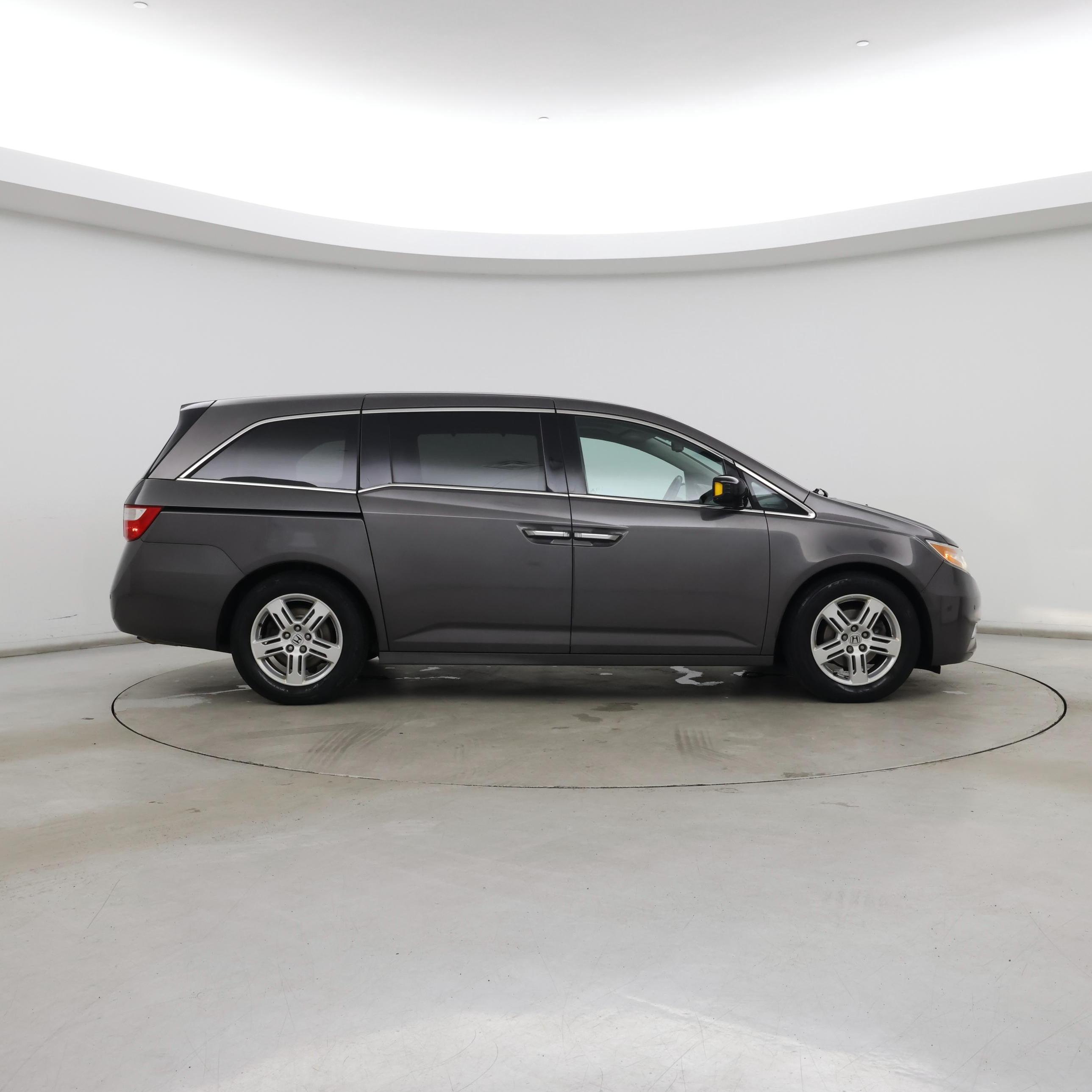 Thumbnail: 2013 Honda Odyssey - 7