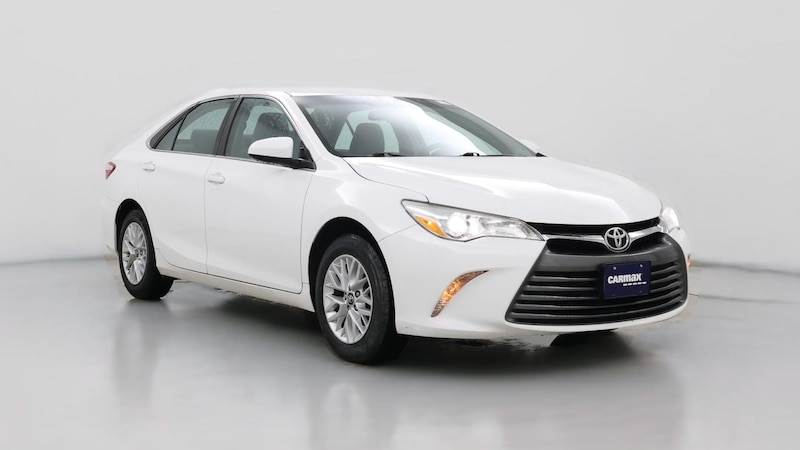 2017 Toyota Camry LE Hero Image