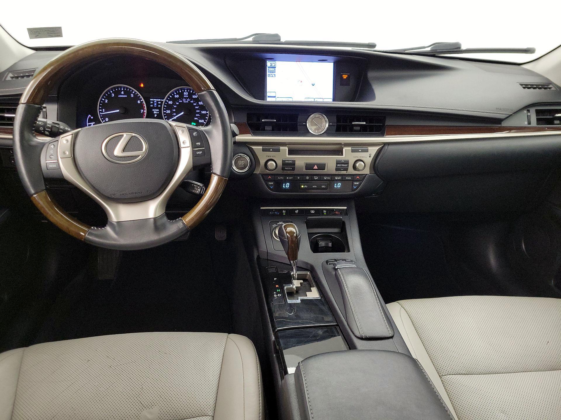 Thumbnail: 2013 Lexus ES - 9