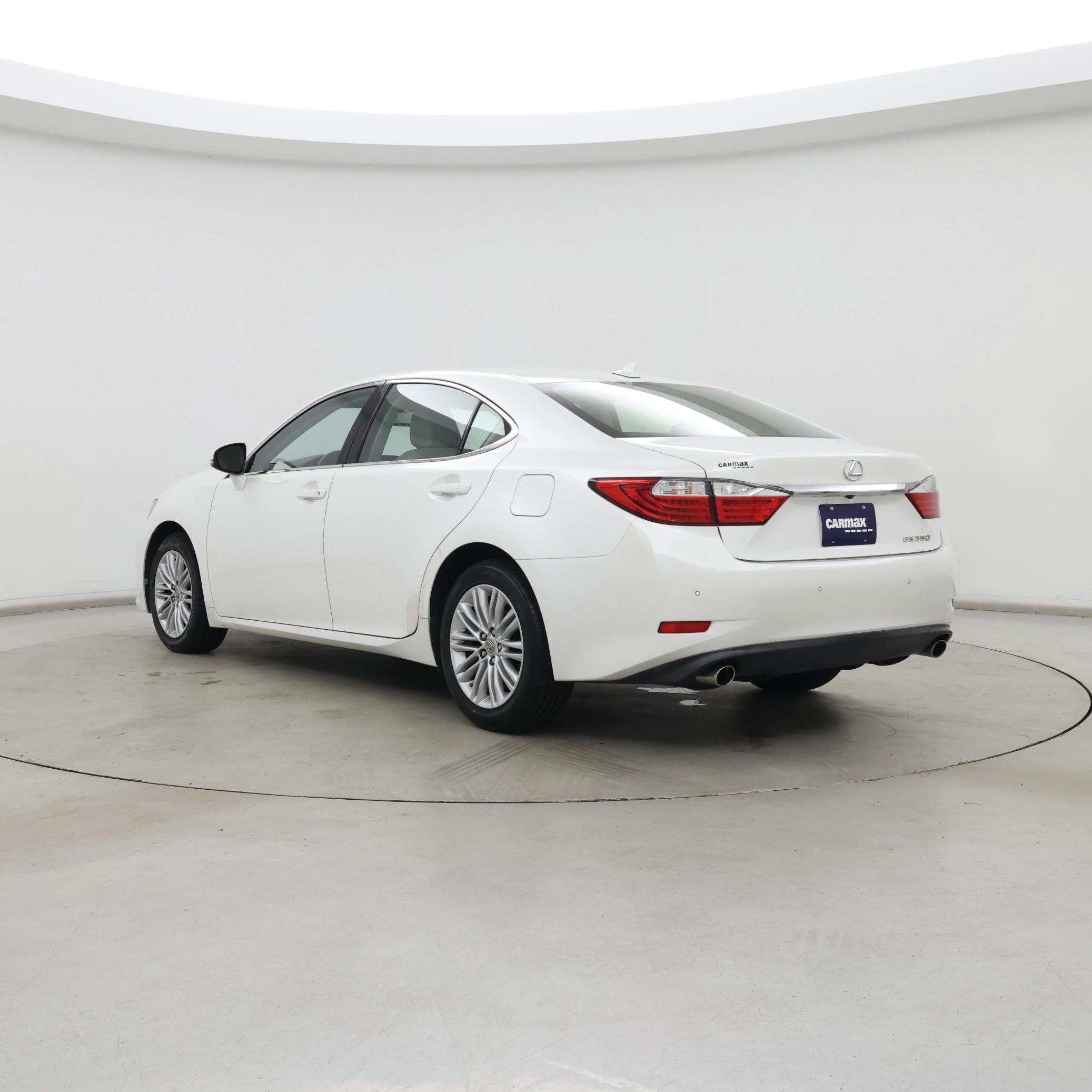 Thumbnail: 2013 Lexus ES - 2