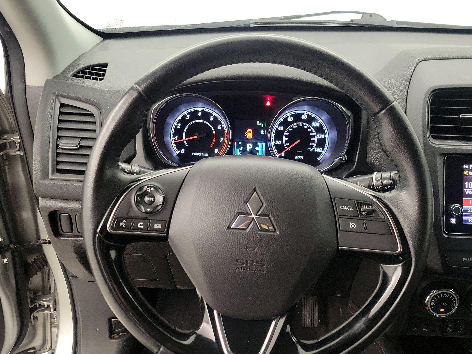 Thumbnail: 2019 Mitsubishi Outlander Sport - 10