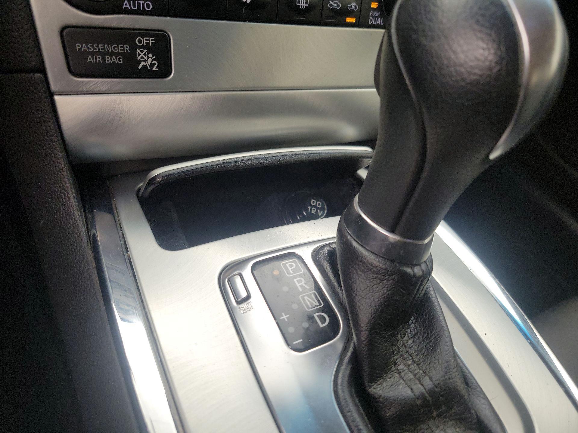 Thumbnail: 2015 INFINITI Q60 - 18