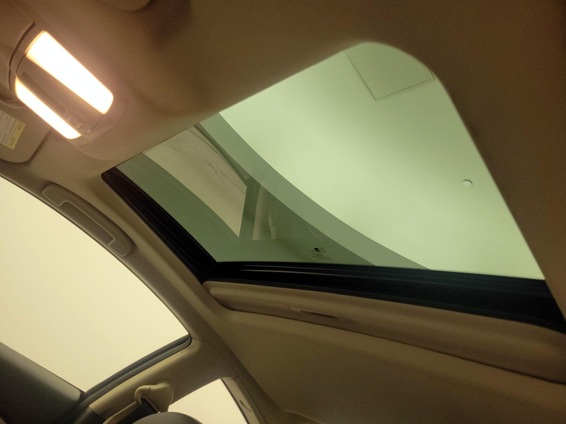 Thumbnail: 2015 INFINITI Q60 - 19