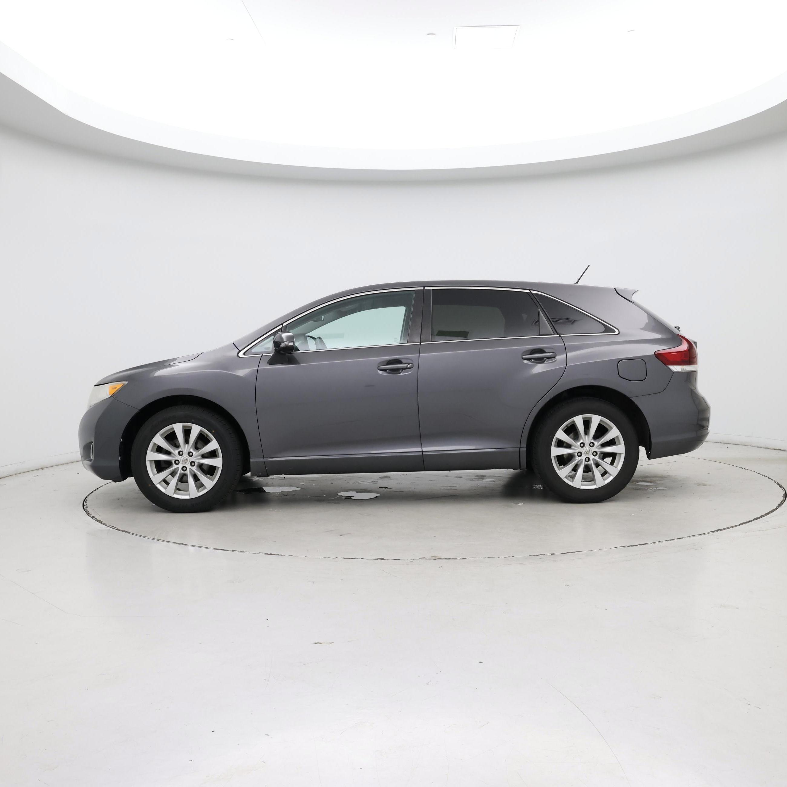 Thumbnail: 2014 Toyota Venza - 3