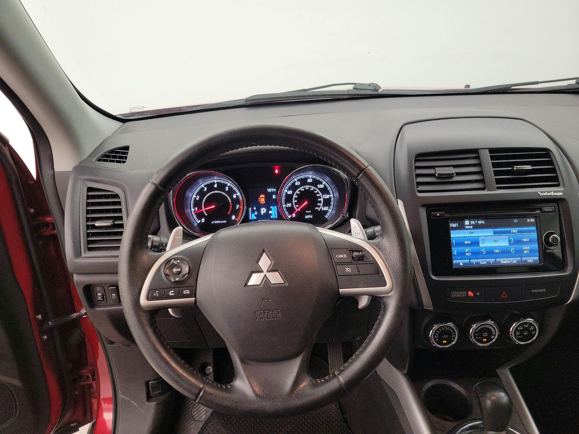 Thumbnail: 2014 Mitsubishi Outlander Sport - 10