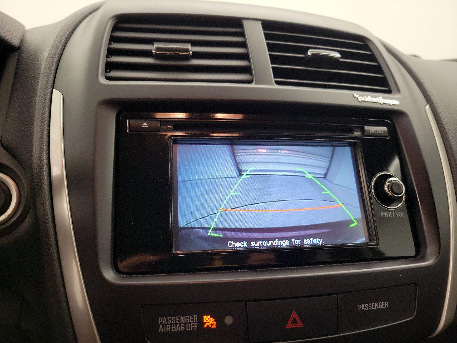 Thumbnail: 2014 Mitsubishi Outlander Sport - 14
