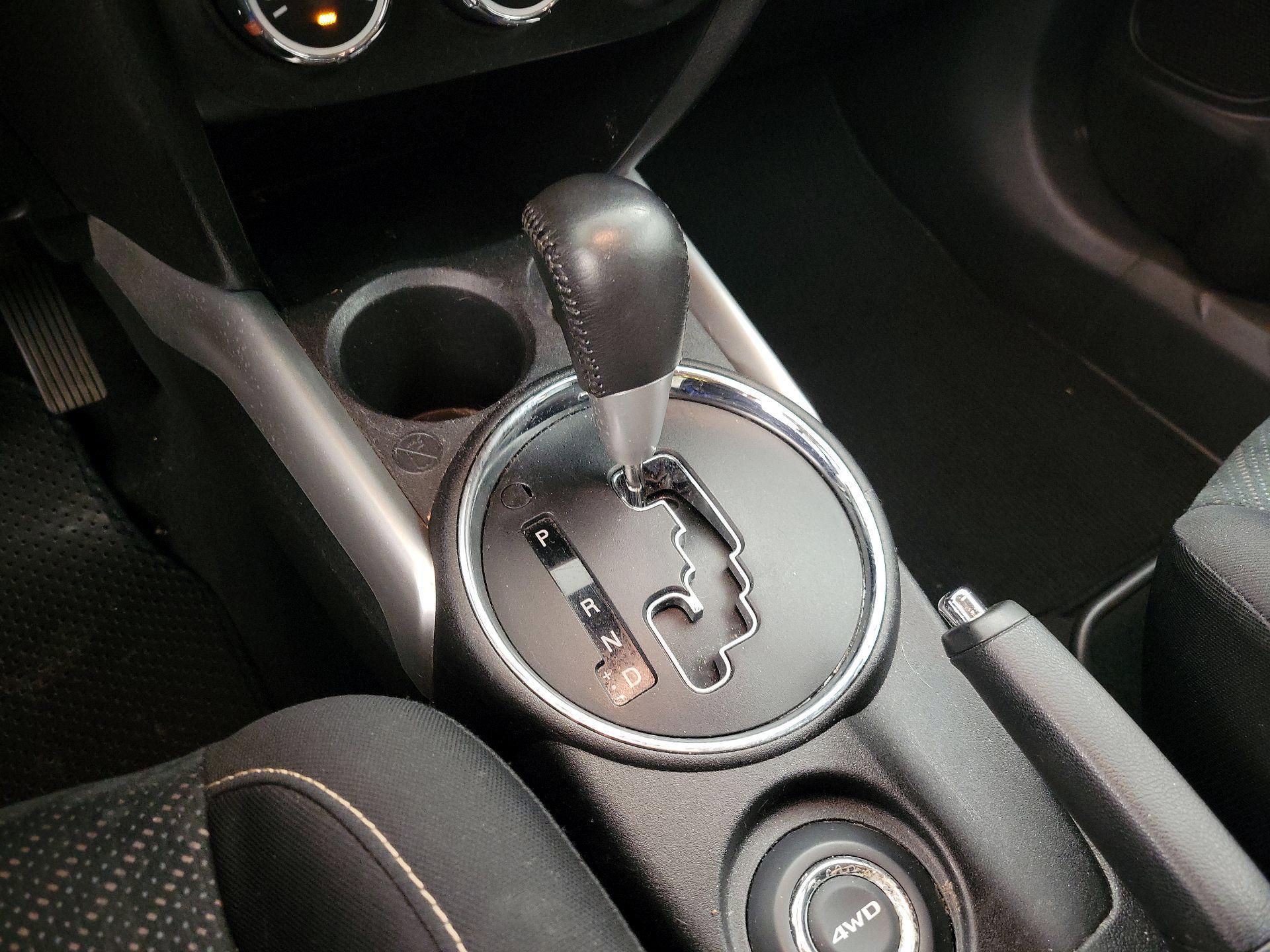 Thumbnail: 2014 Mitsubishi Outlander Sport - 17