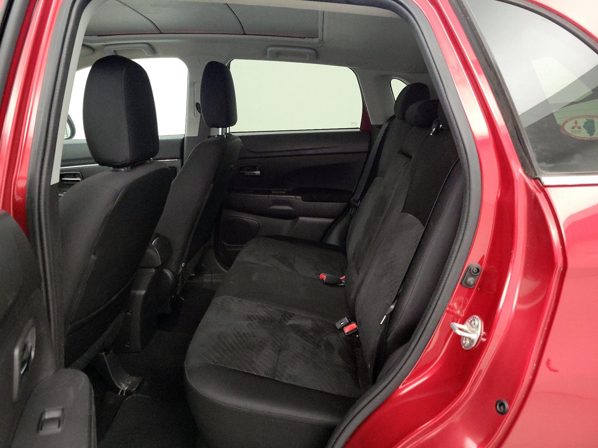Thumbnail: 2014 Mitsubishi Outlander Sport - 20