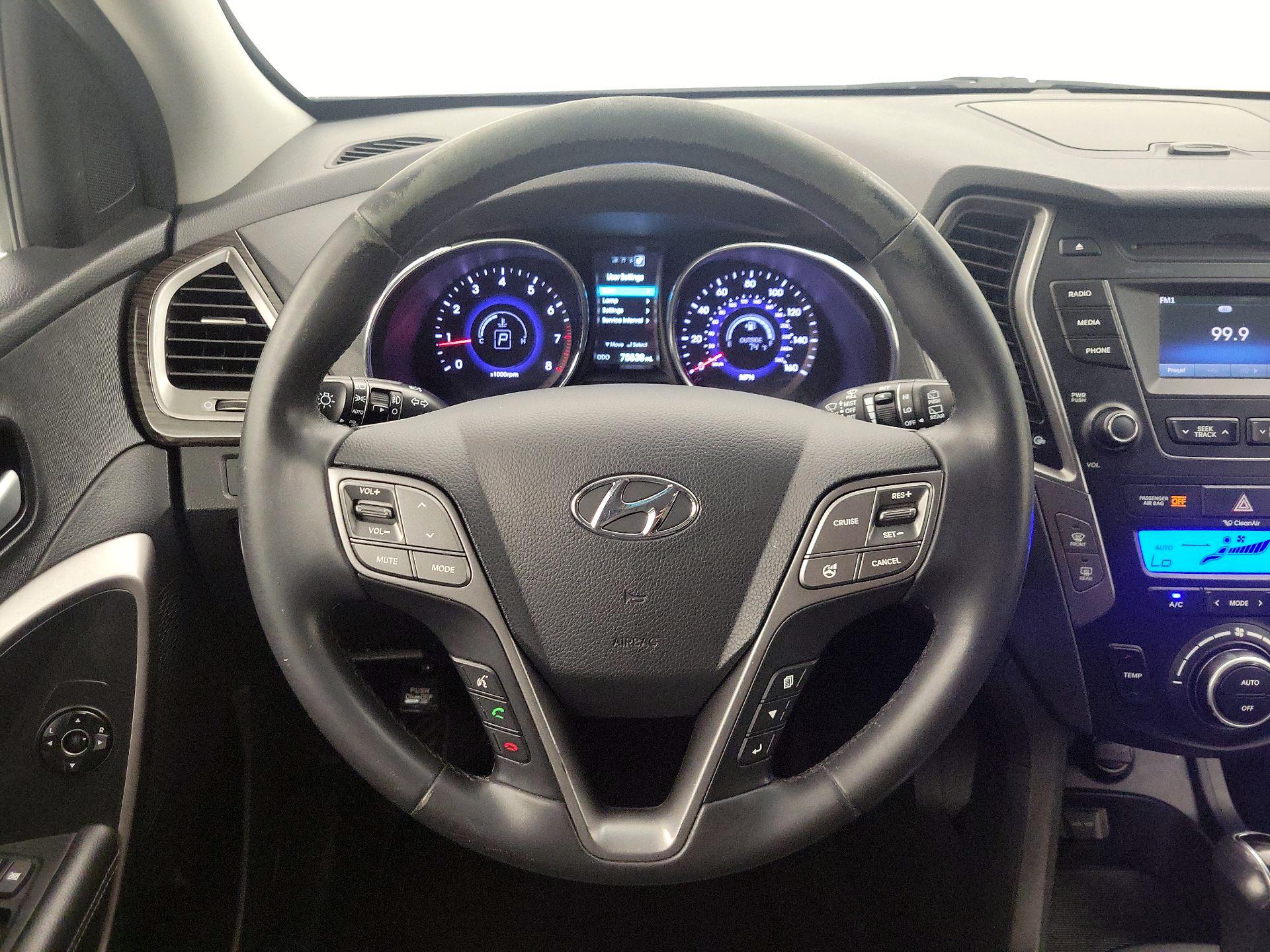 Thumbnail: 2015 Hyundai Santa Fe - 10