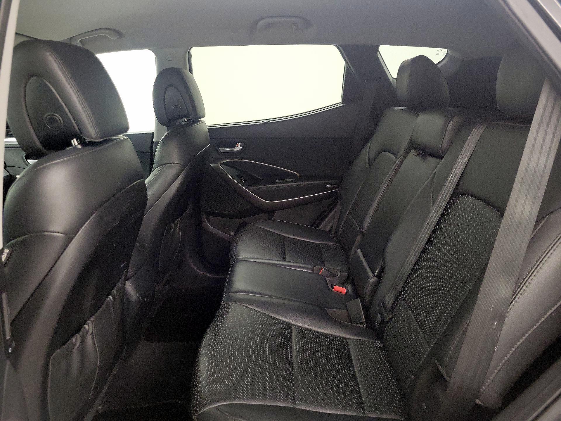 Thumbnail: 2015 Hyundai Santa Fe - 19