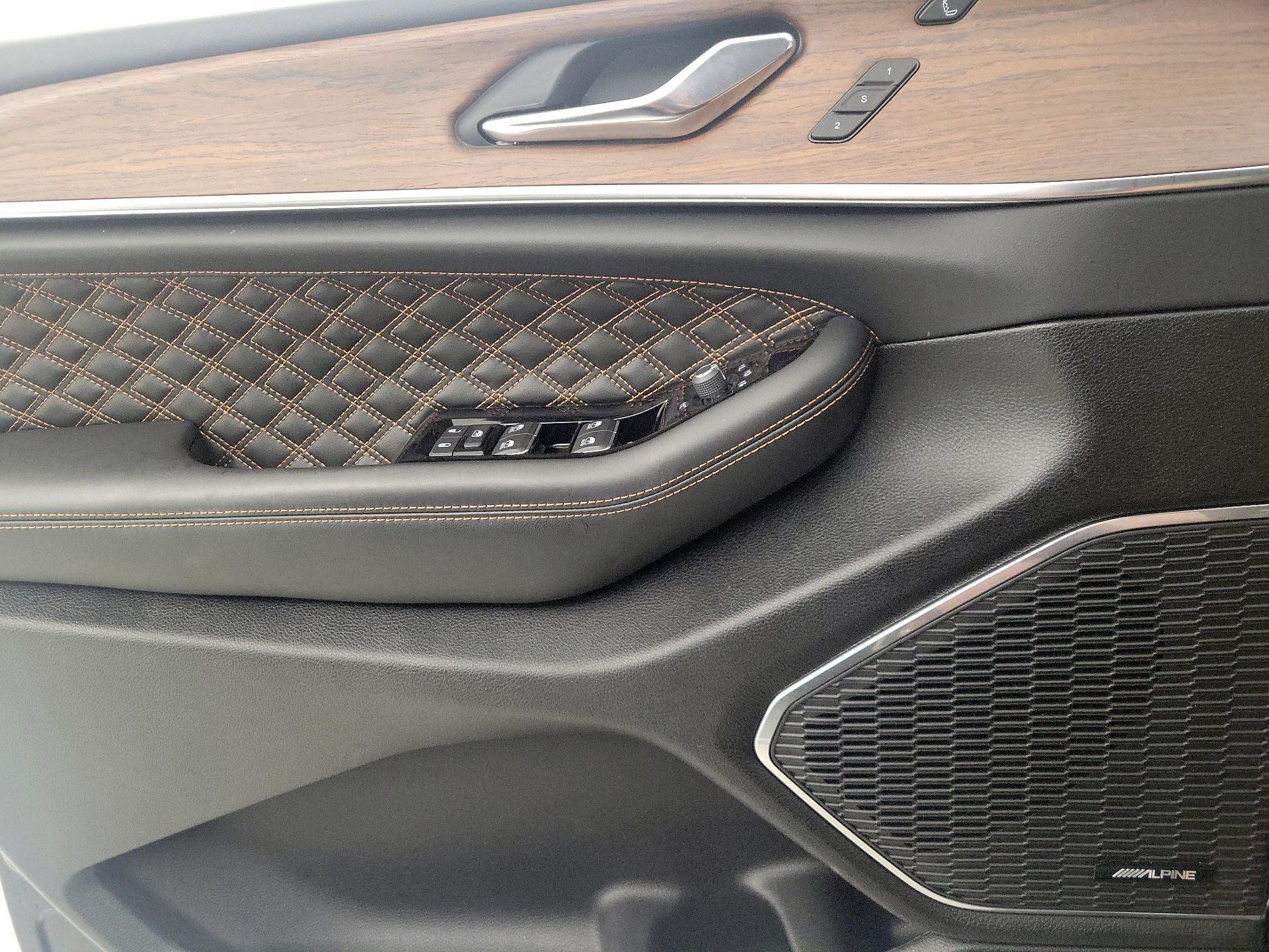 Thumbnail: 2024 Jeep Grand Cherokee - 12
