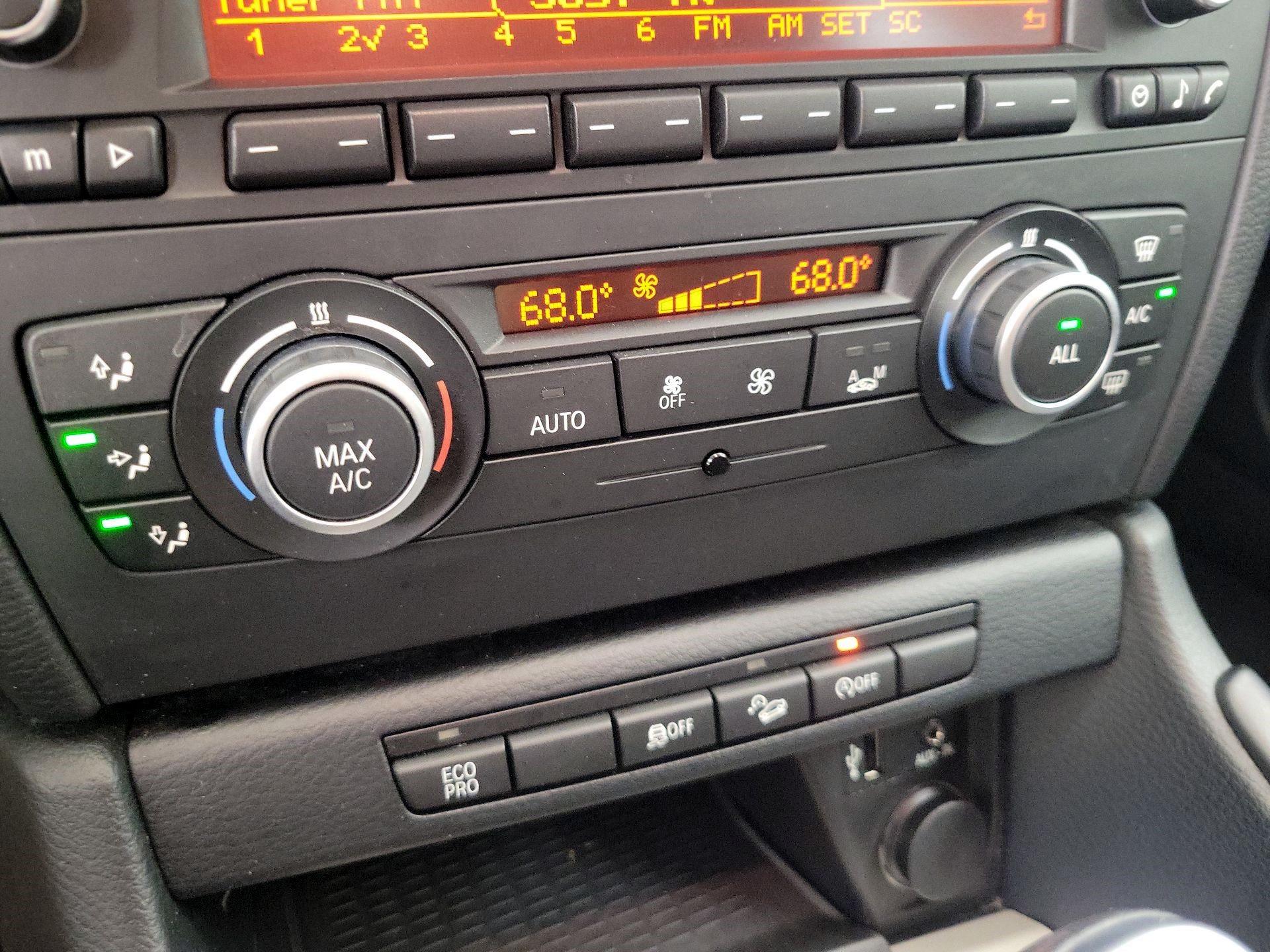 Thumbnail: 2015 BMW X1 - 15