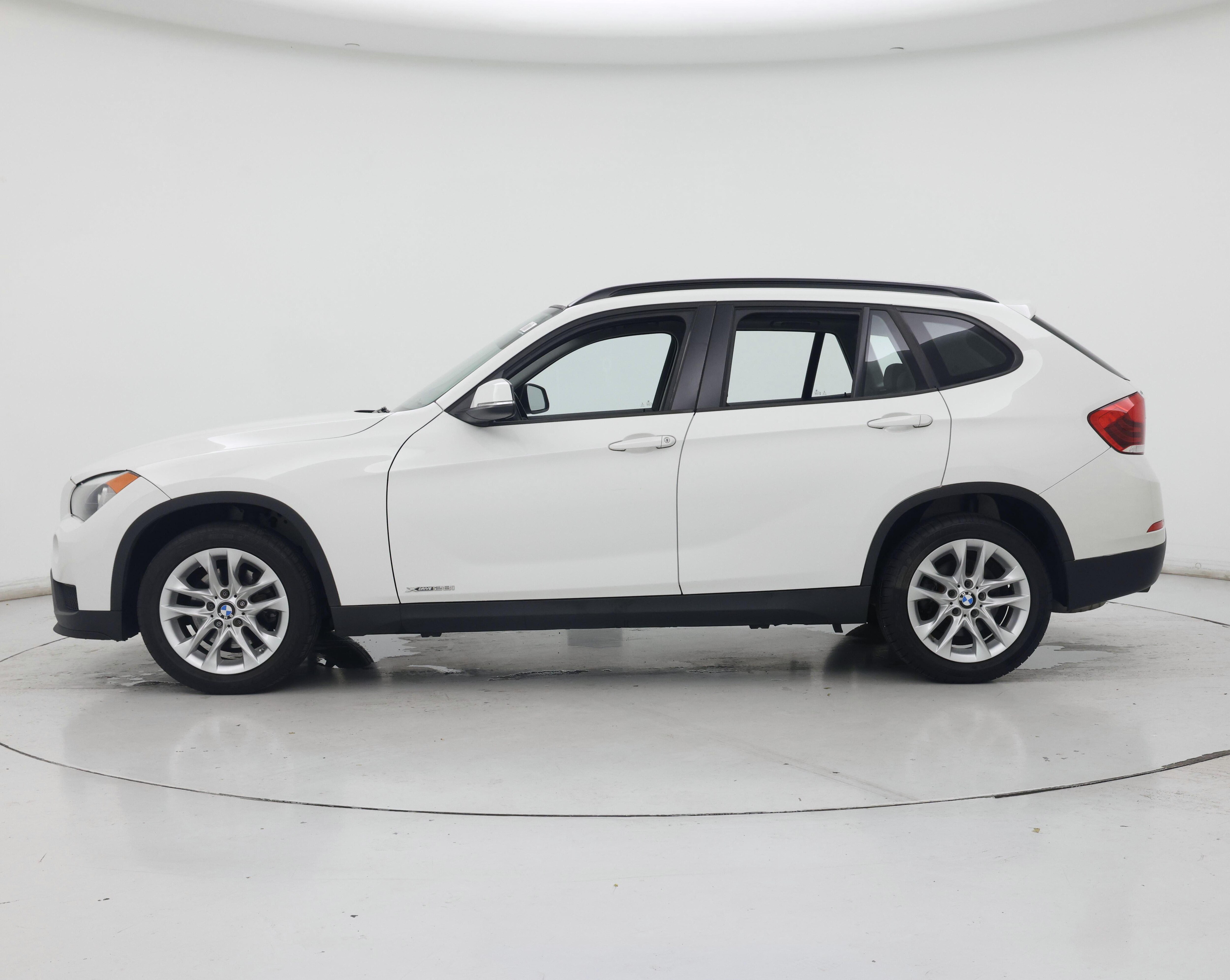 Thumbnail: 2015 BMW X1 - 3