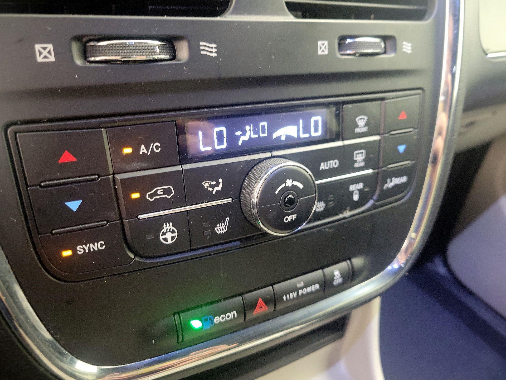 Thumbnail: 2016 Dodge Grand Caravan - 16