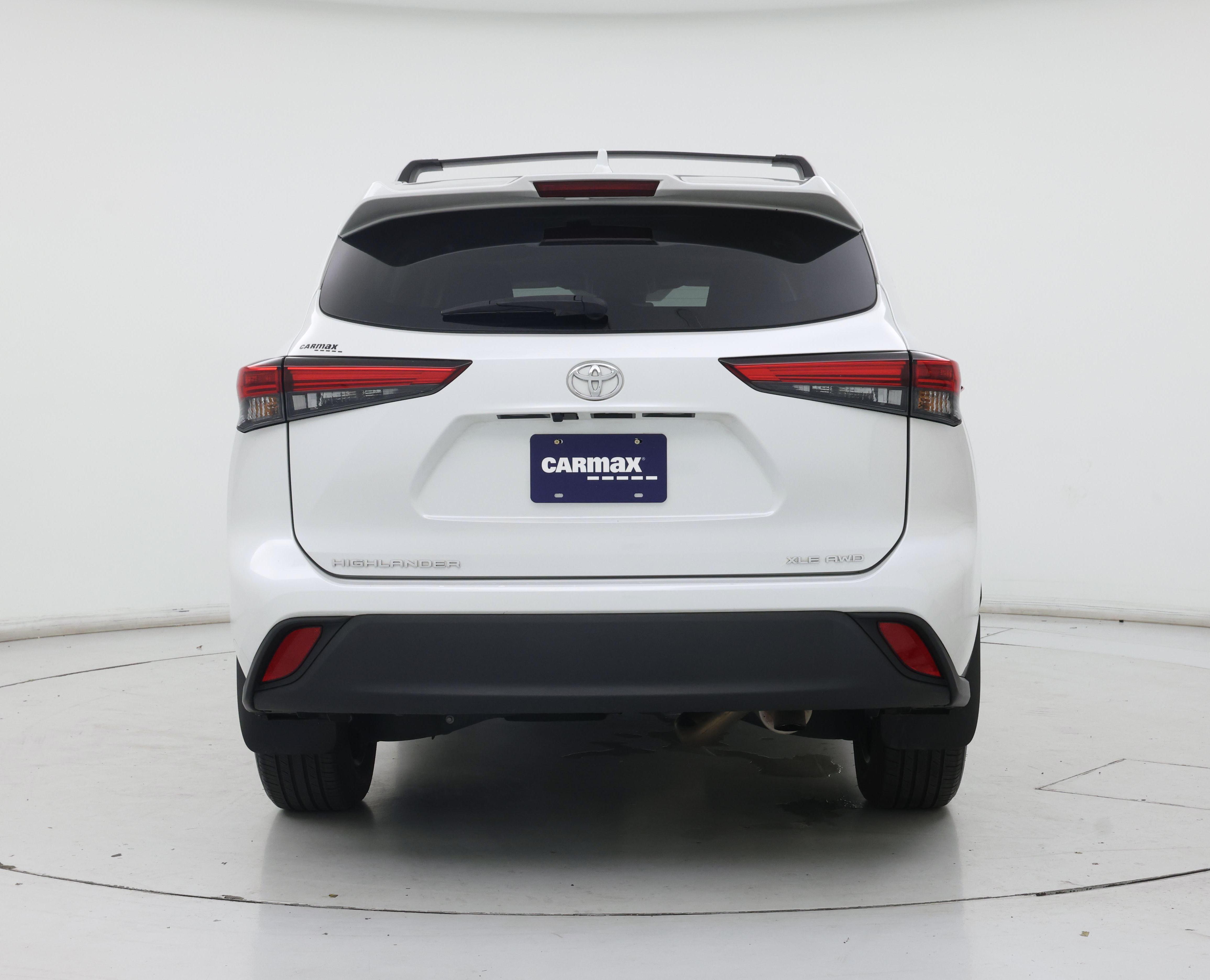 Thumbnail: 2023 Toyota Highlander - 6