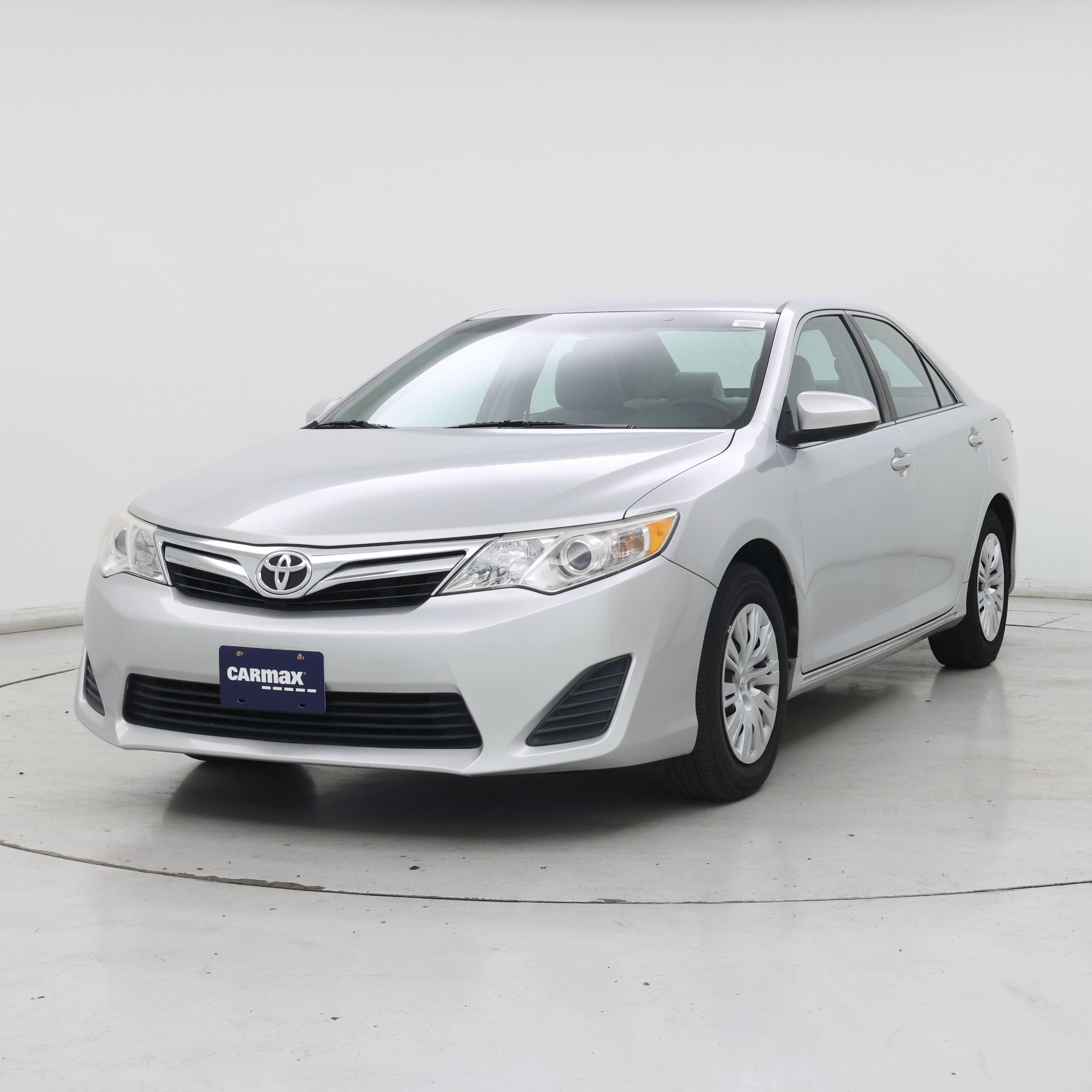 Thumbnail: 2013 Toyota Camry - 4