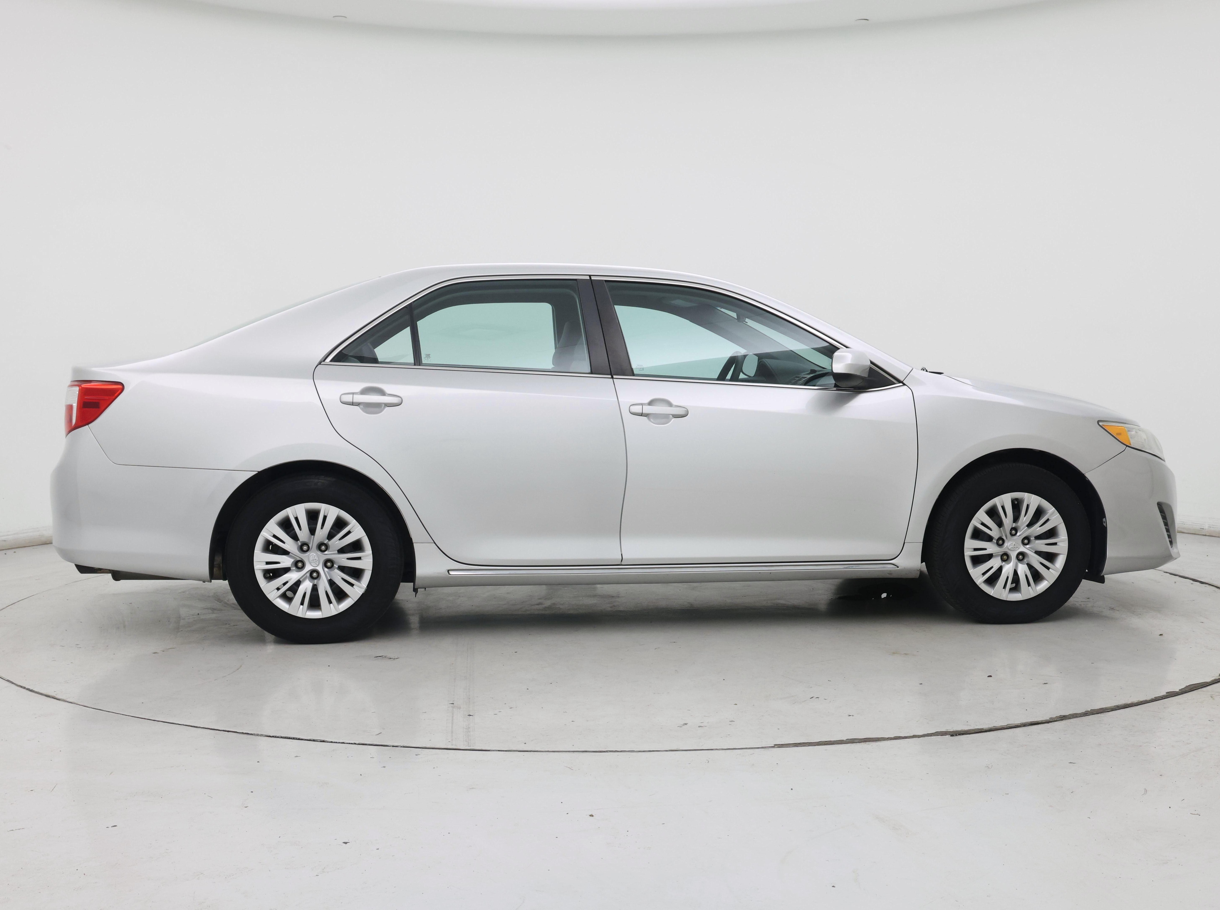 Thumbnail: 2013 Toyota Camry - 7