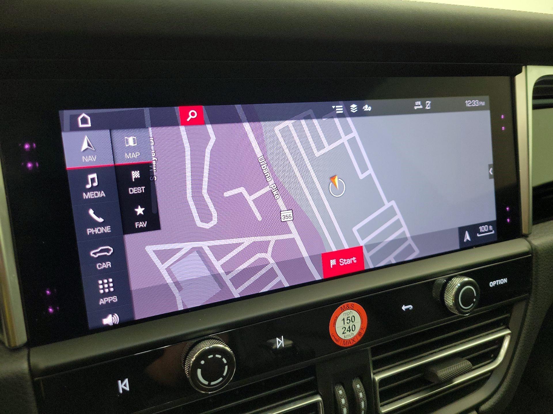 Thumbnail: 2023 Porsche Macan - 14