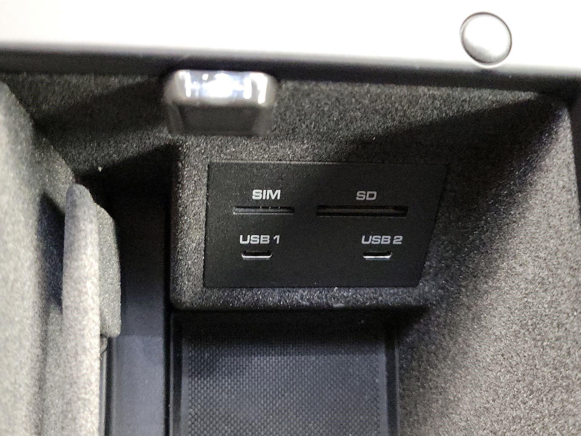 Thumbnail: 2023 Porsche Macan - 19