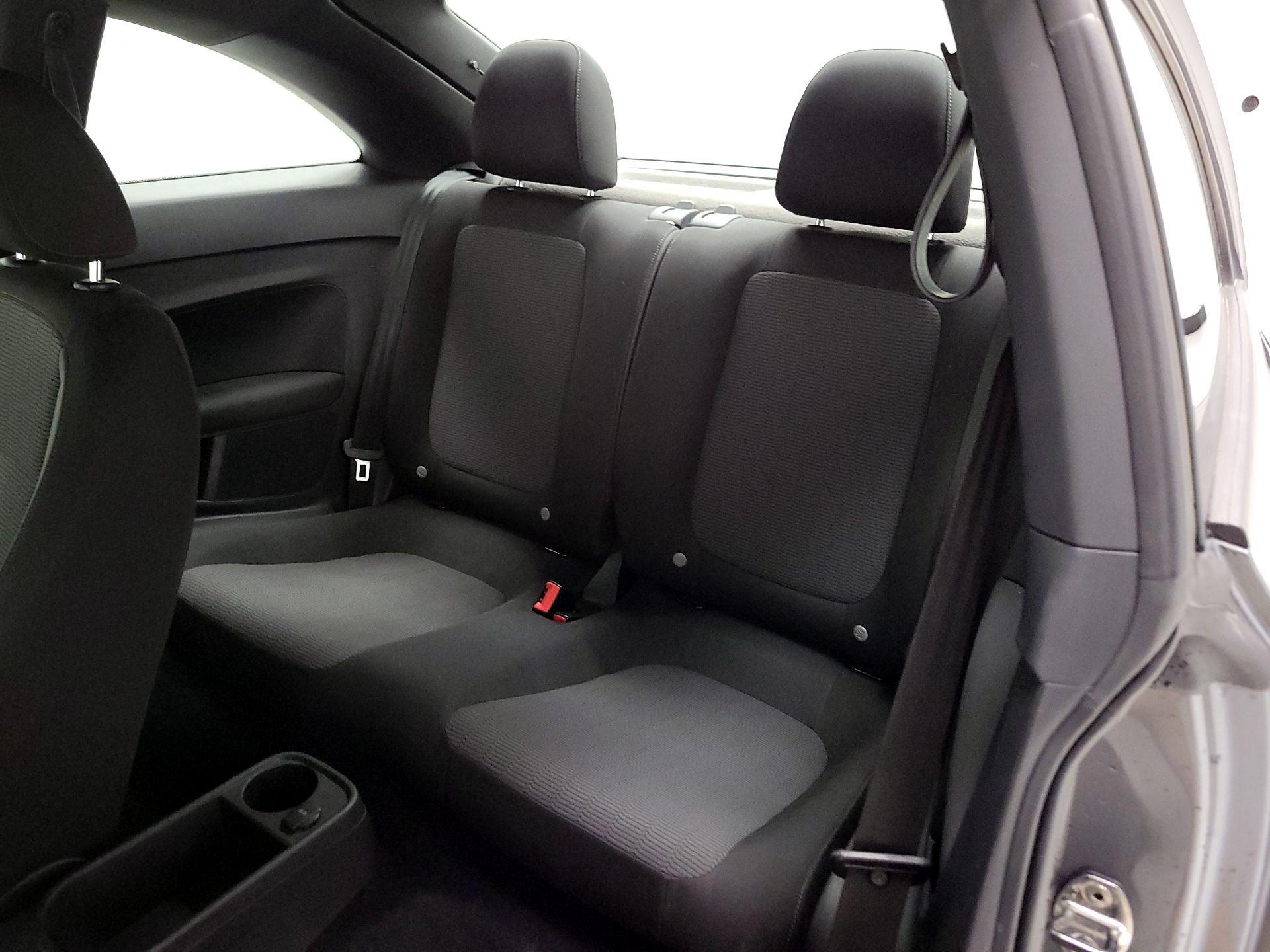Thumbnail: 2013 Volkswagen Beetle - 17