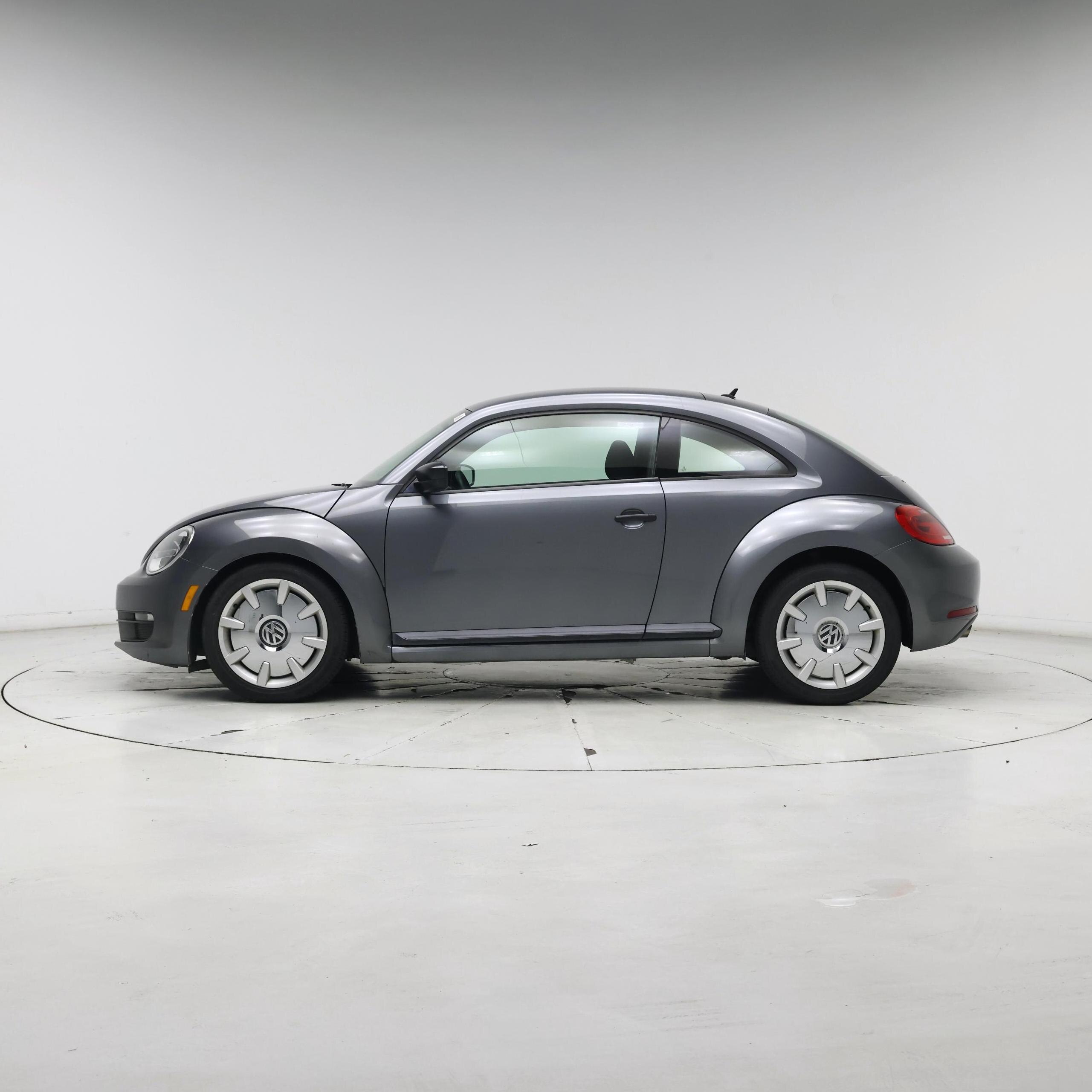 Thumbnail: 2013 Volkswagen Beetle - 3