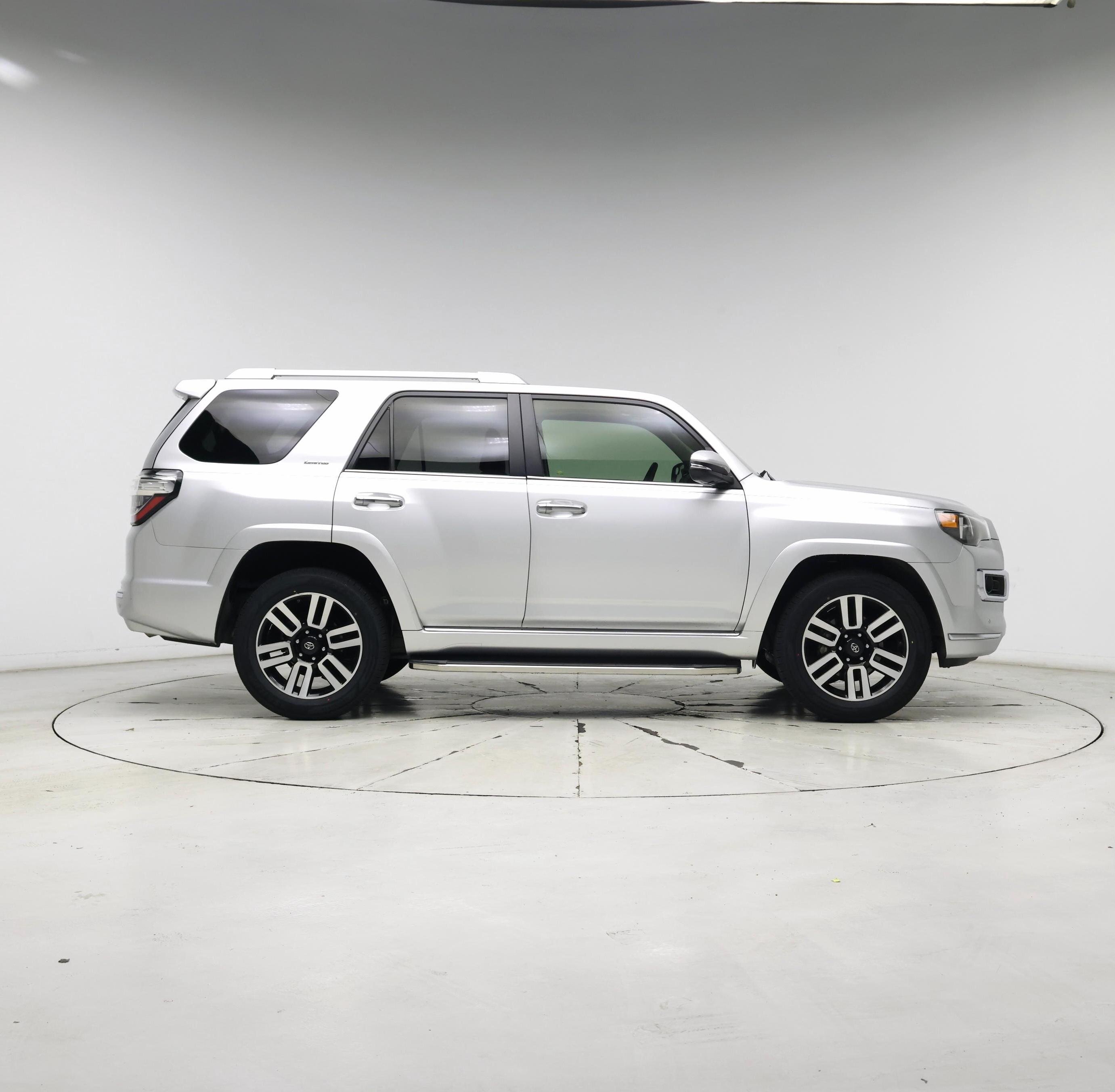 Thumbnail: 2020 Toyota 4Runner - 7