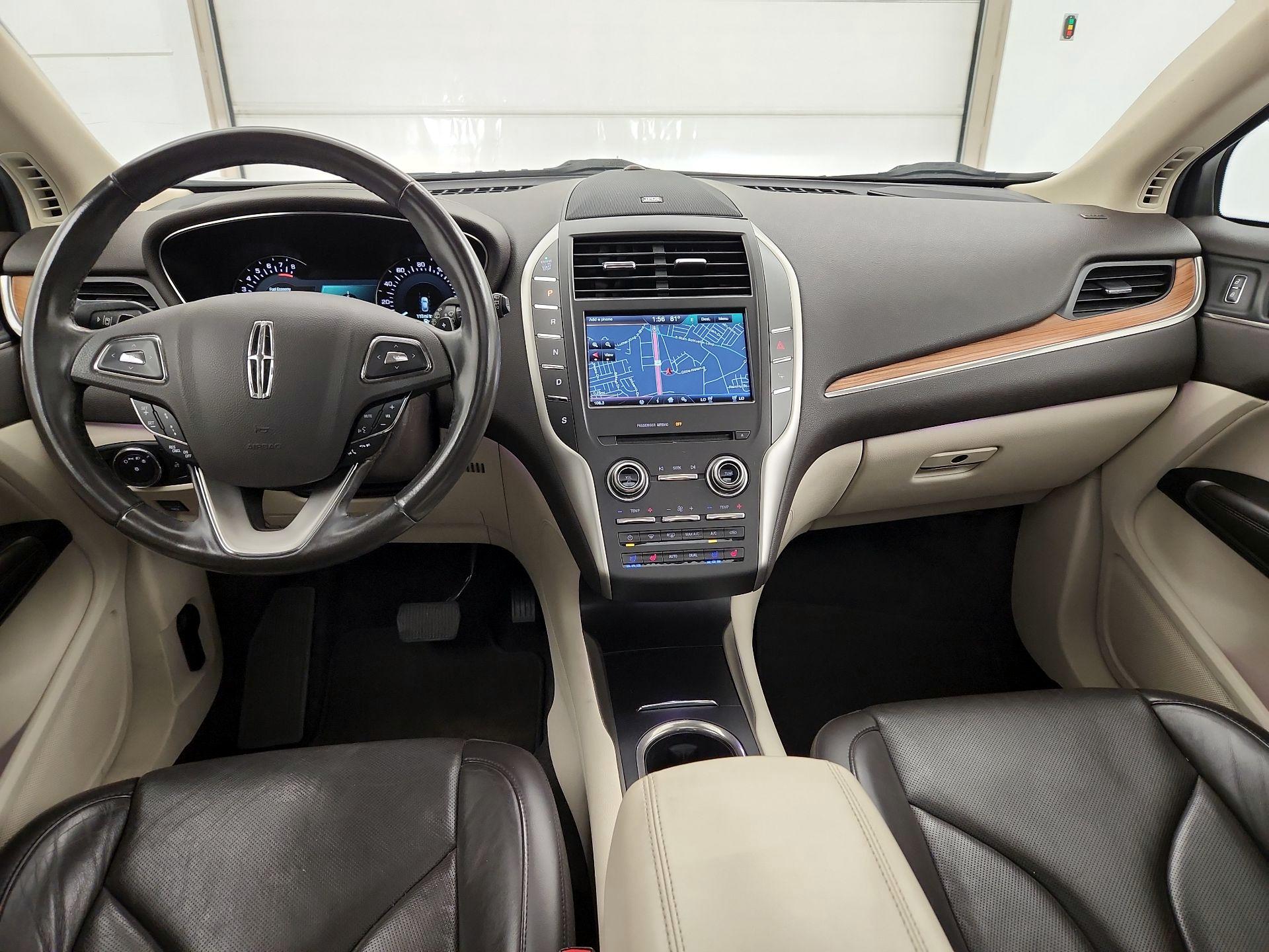 Thumbnail: 2015 Lincoln MKC - 9