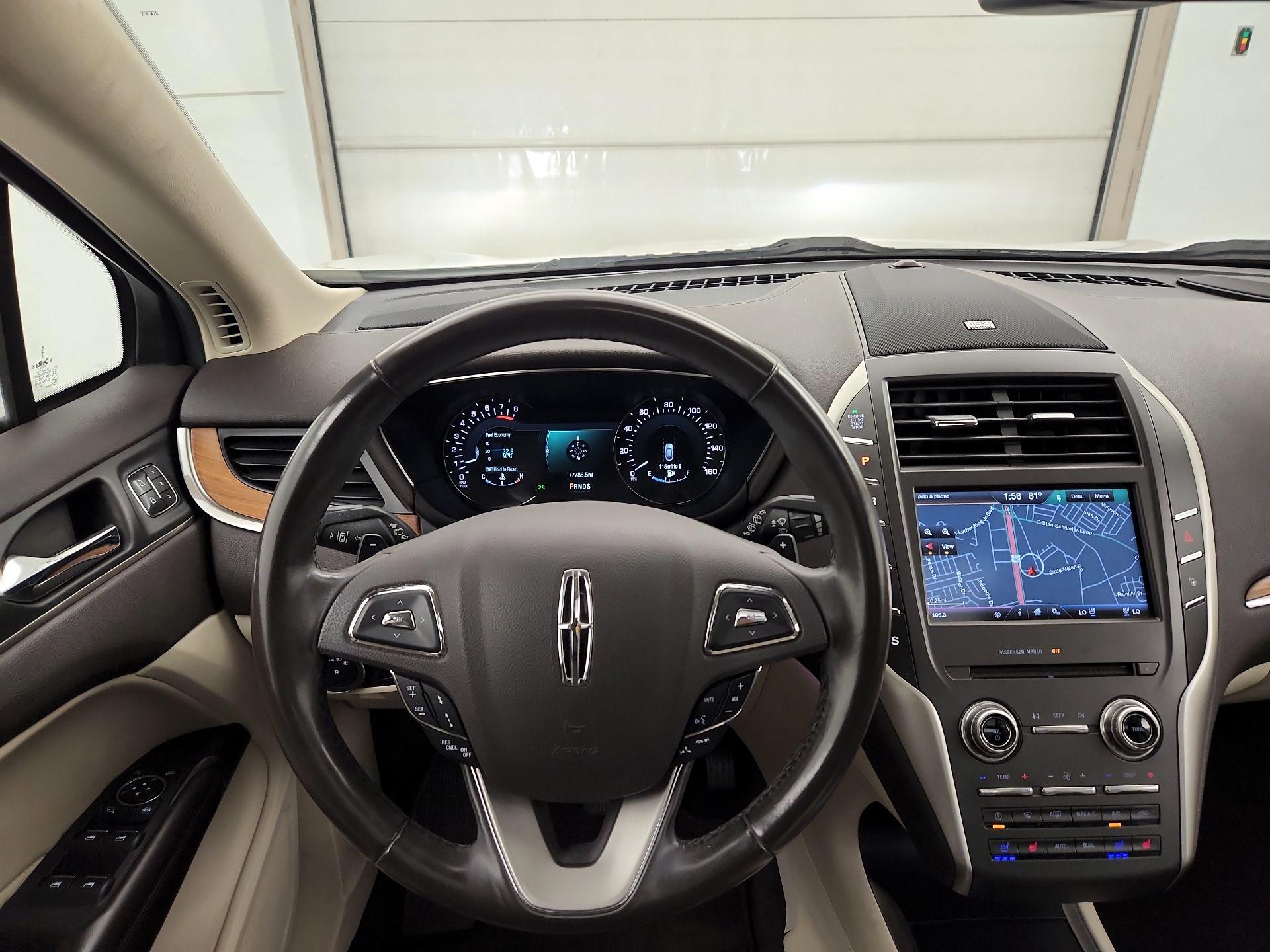 Thumbnail: 2015 Lincoln MKC - 10