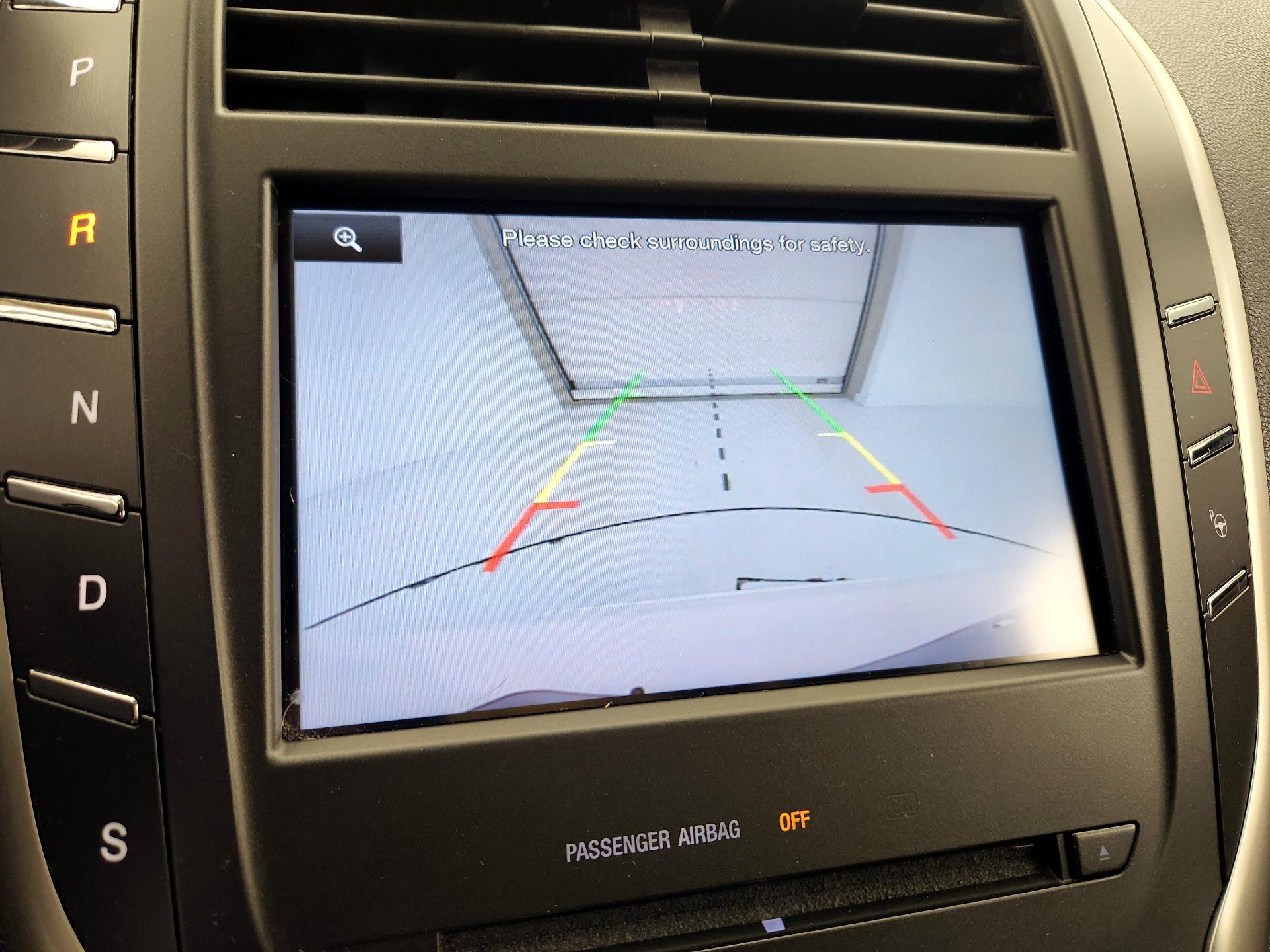 Thumbnail: 2015 Lincoln MKC - 15